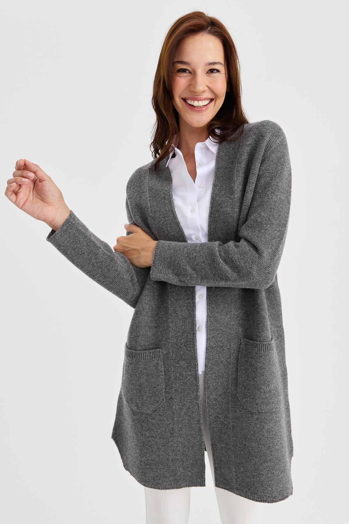 23151Kadın Dik Yaka Kendinden Bantlı Uzun Yün Kaban Füme