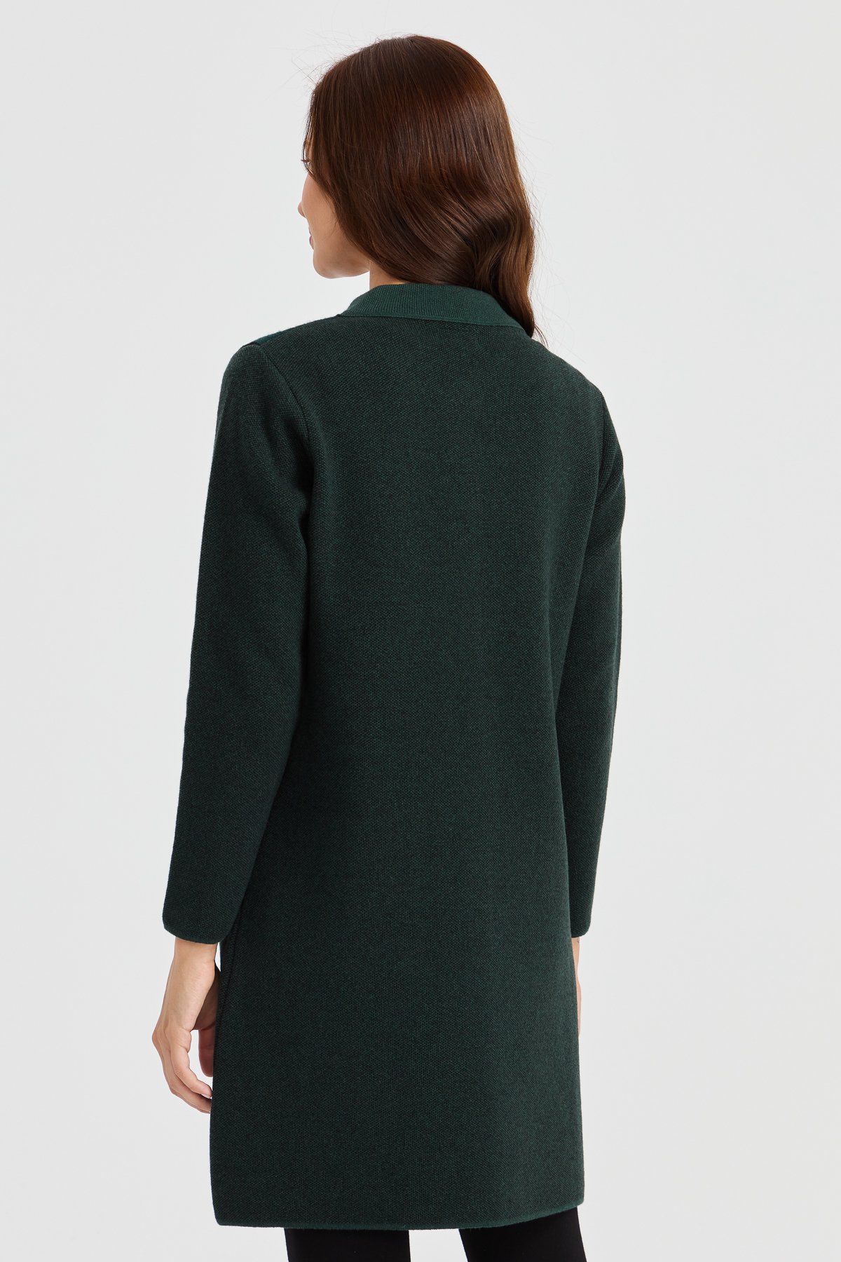 23007Kadın Dik Yaka Omzu ve Cebi İşlemeli Uzun Yün Kaban Yeşil