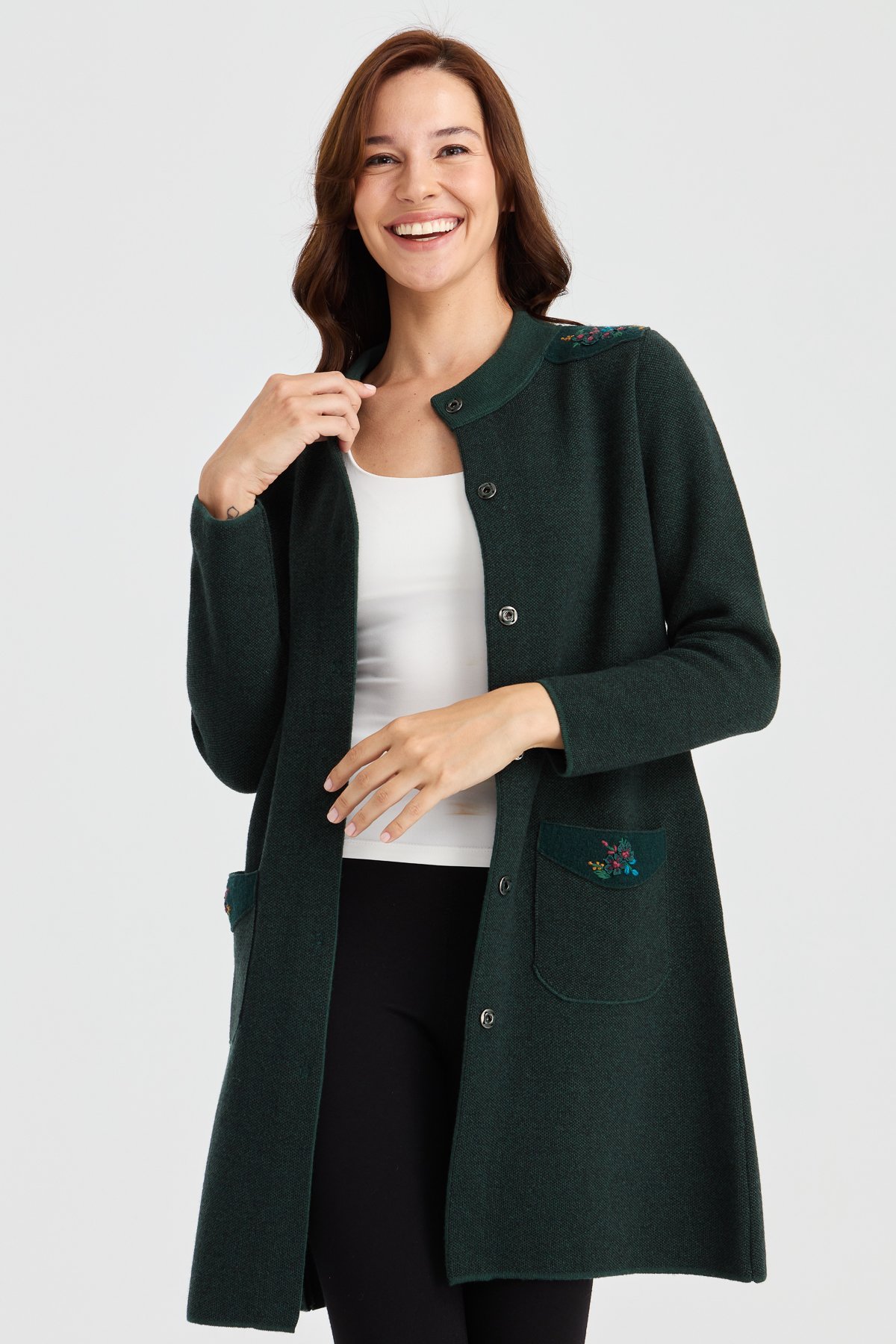 23007Kadın Dik Yaka Omzu ve Cebi İşlemeli Uzun Yün Kaban Yeşil