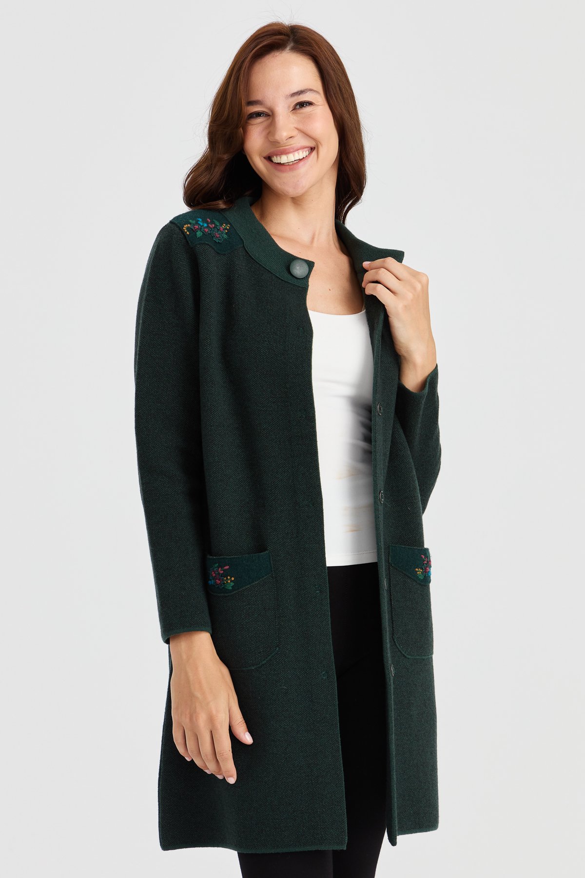 23007Kadın Dik Yaka Omzu ve Cebi İşlemeli Uzun Yün Kaban Yeşil