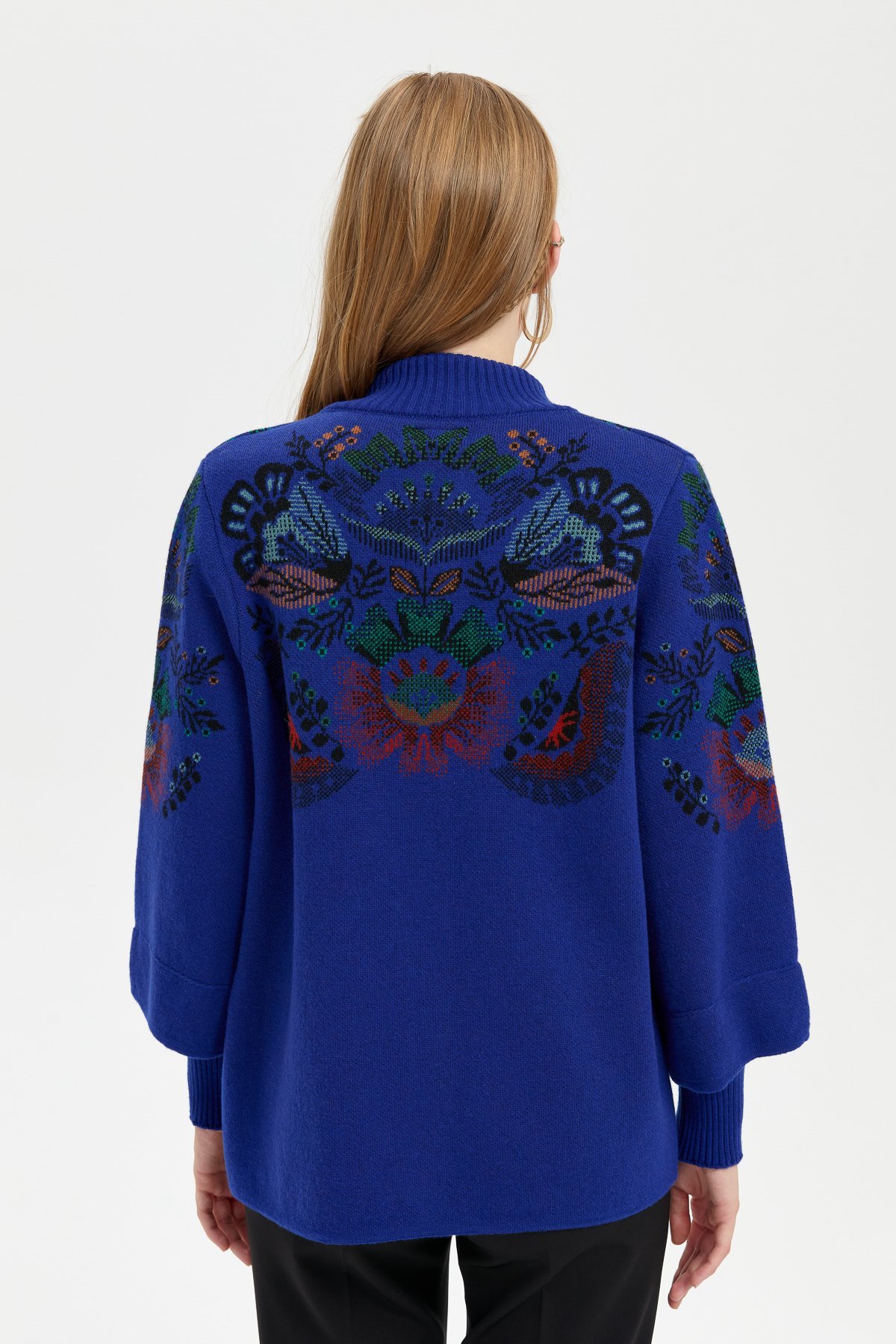 24050Kadın Dik Yaka Önü Renkli Çiçekli Kısa Yün Ceket K.S.Mavi