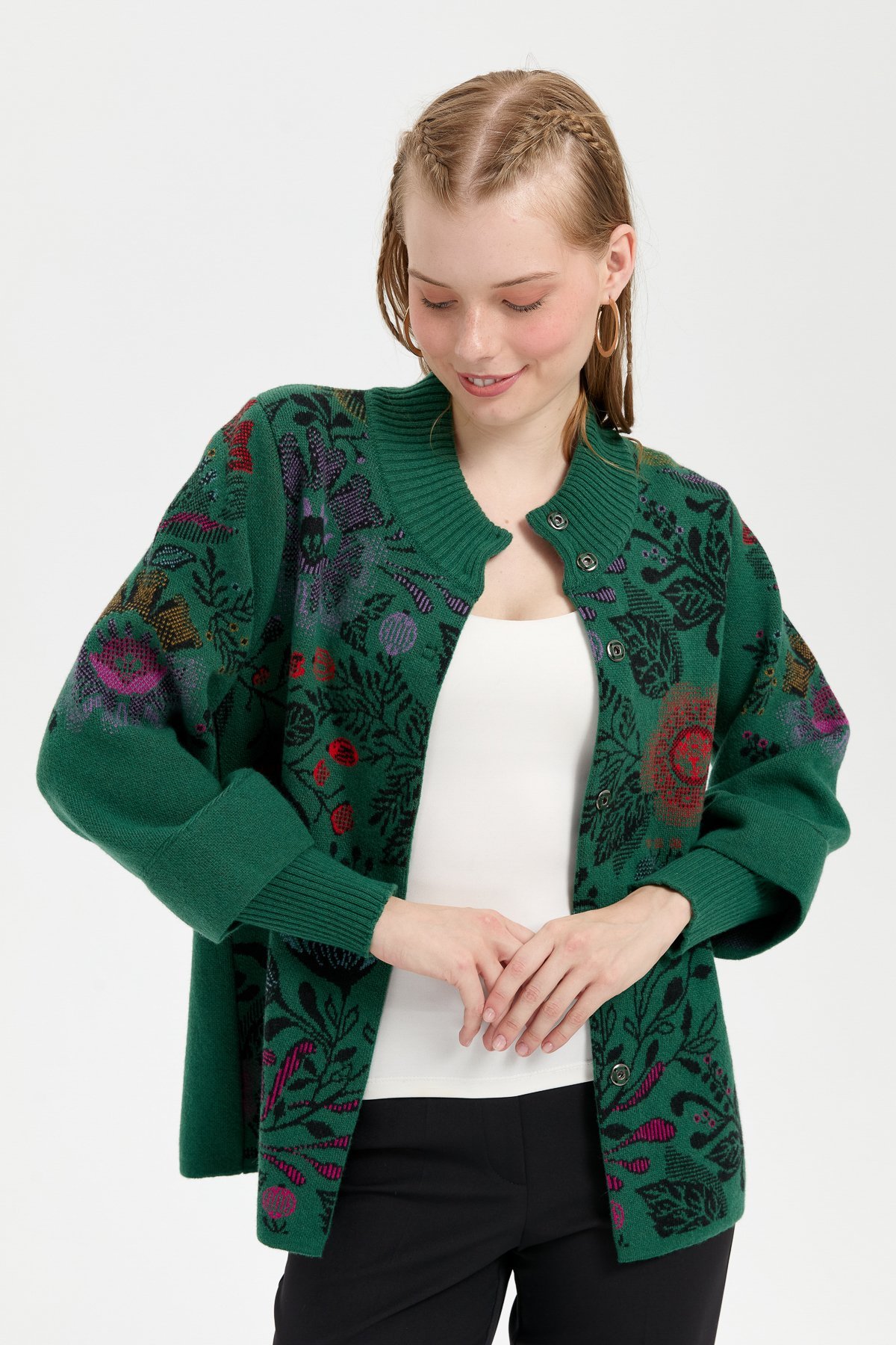 24050Kadın Dik Yaka Önü Renkli Çiçekli Kısa Yün Ceket Ö.Başı