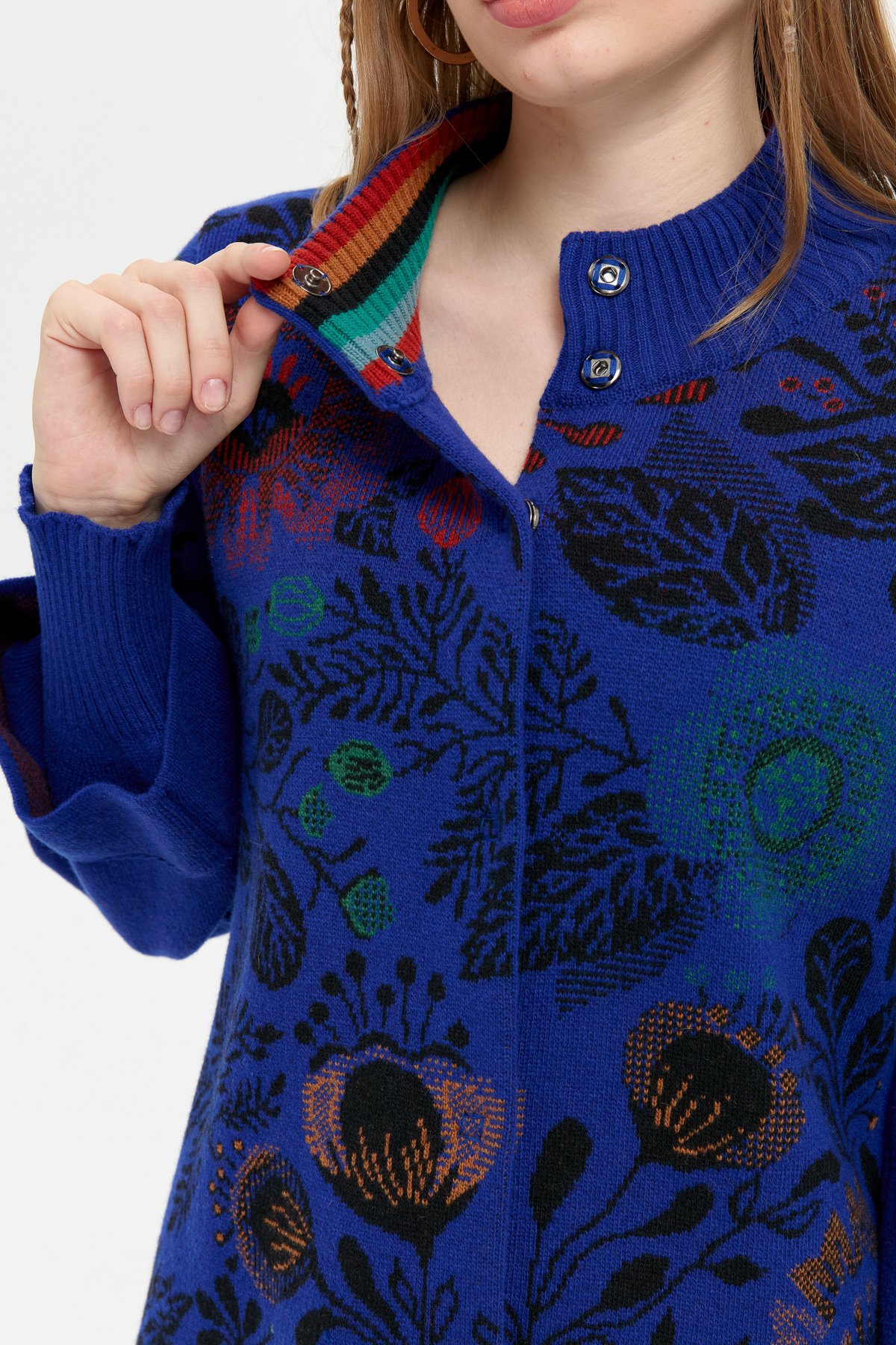 24050Kadın Dik Yaka Önü Renkli Çiçekli Kısa Yün Ceket K.S.Mavi