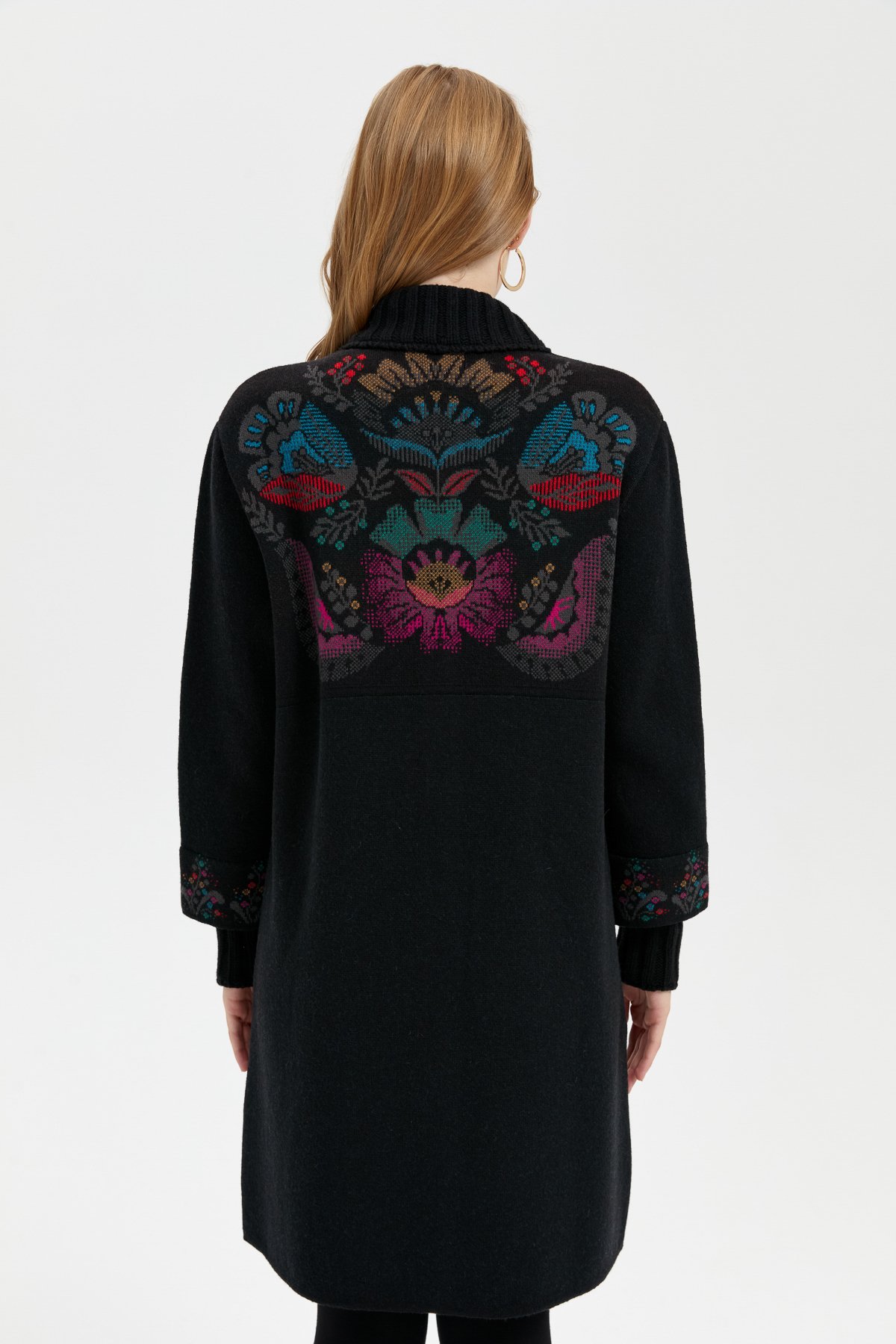 24051Kadın Dik Yaka Önü Renkli Çiçekli Uzun Yün Kaban Siyah