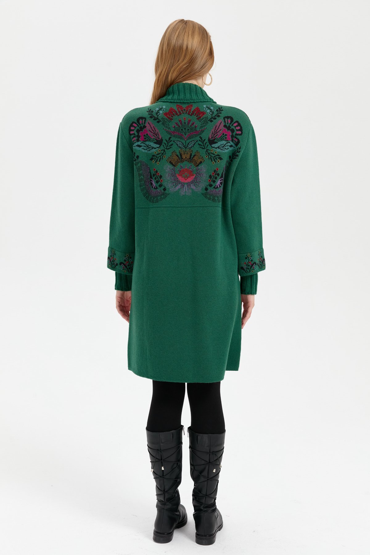 24051Kadın Dik Yaka Önü Renkli Çiçekli Uzun Yün Kaban Ö.Başı