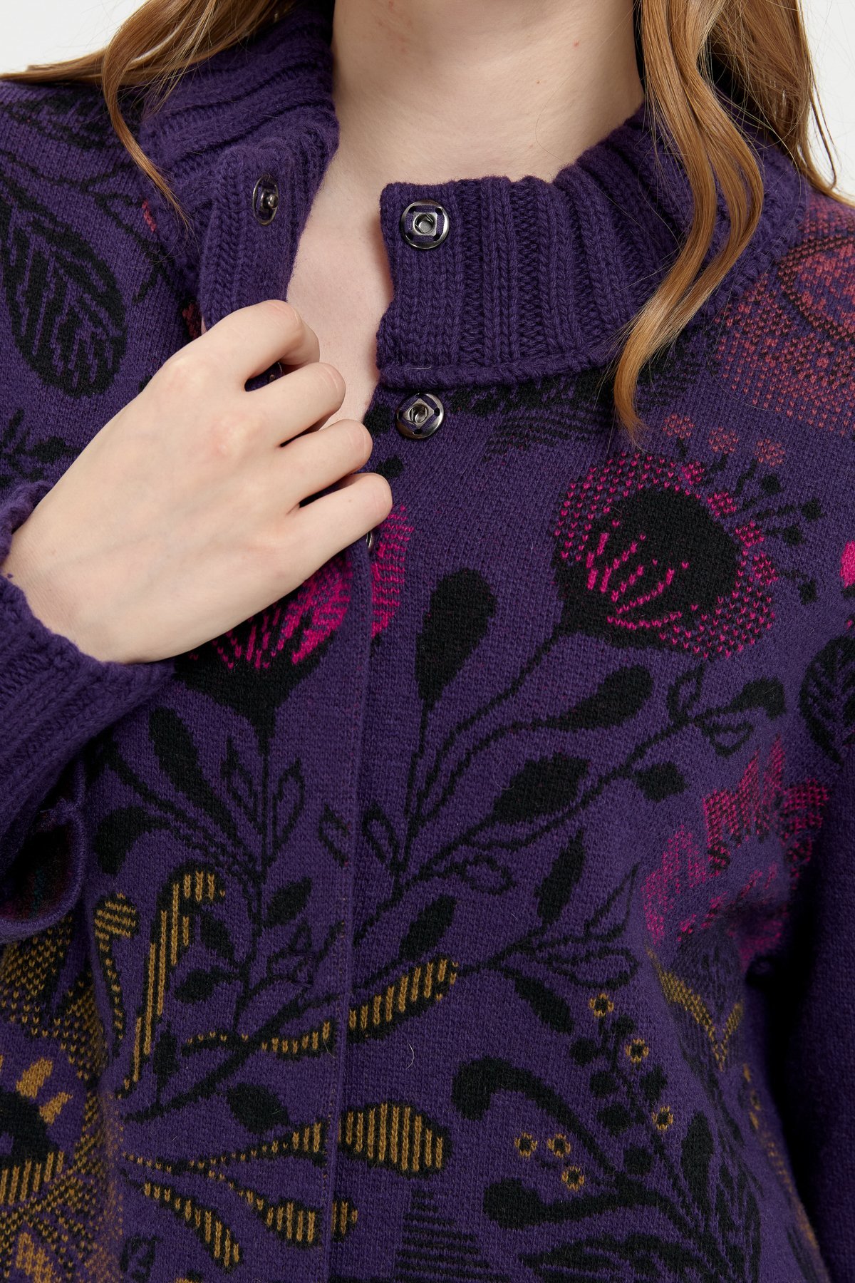 24051Kadın Dik Yaka Önü Renkli Çiçekli Uzun Yün Kaban K.Mor