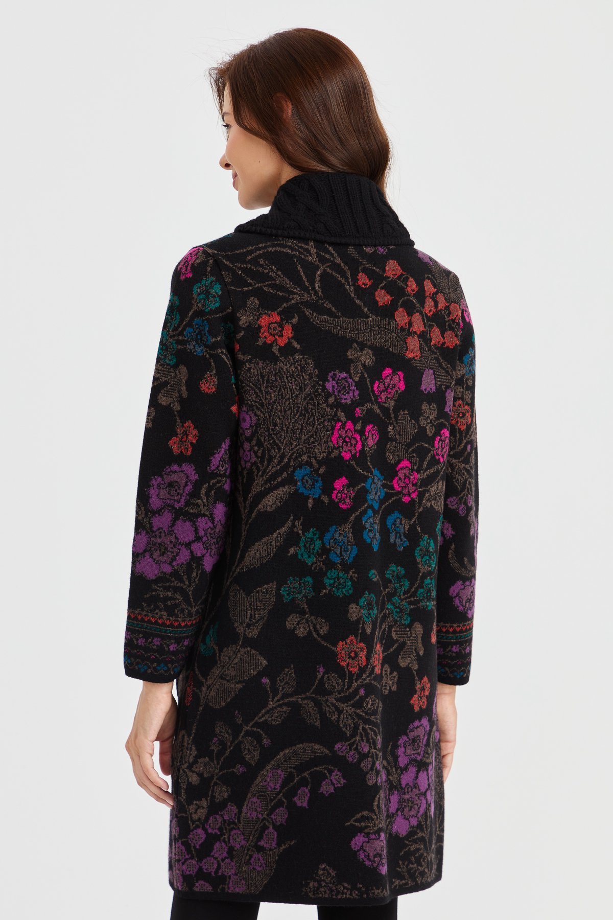 23018Kadın Dik Yaka Sarmaşık Çiçekli Uzun Yün Kaban Siyah