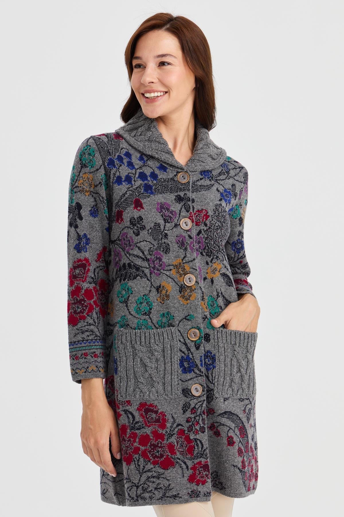 23018Kadın Dik Yaka Sarmaşık Çiçekli Uzun Yün Kaban Füme