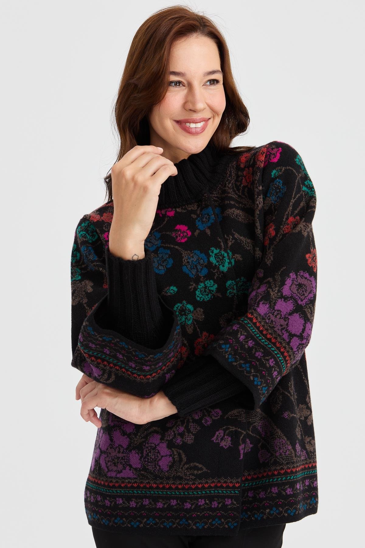 23017Kadın Dik Yaka Sarmaşık Çiçekli Yün Kaban Siyah
