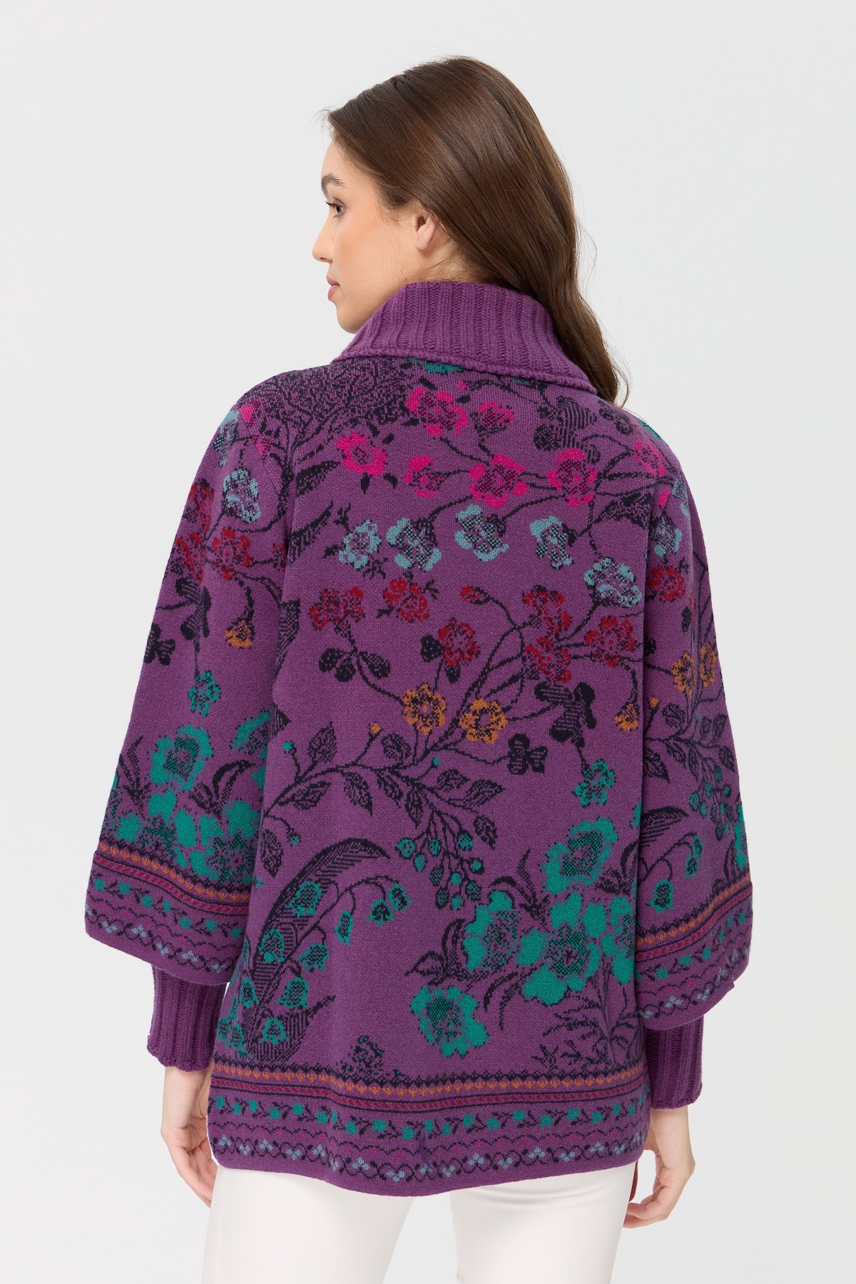 23017Kadın Dik Yaka Sarmaşık Çiçekli Yün Kaban A.Mor