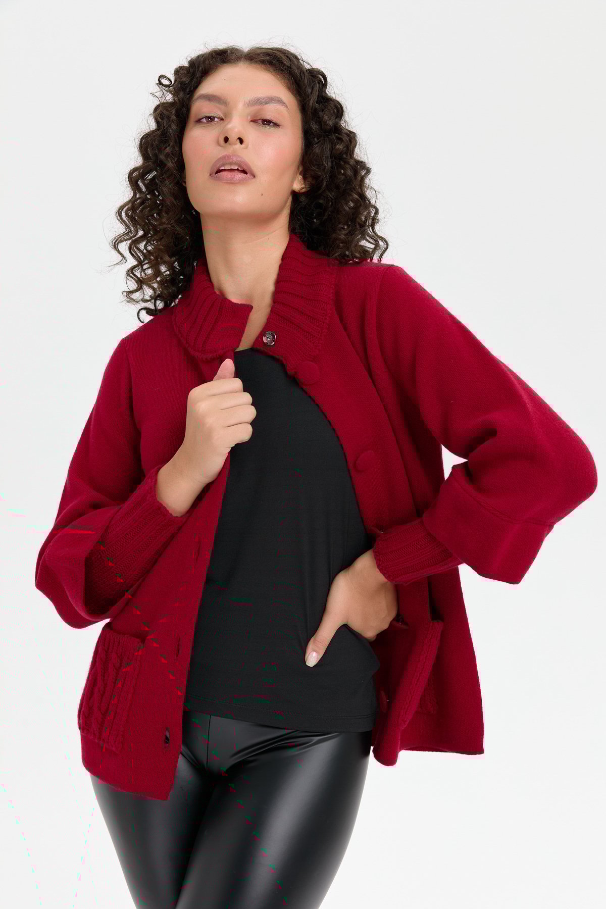 24046Kadın Dik Yaka Truvakar Kol Kısa Yün Ceket V.Çürüğü