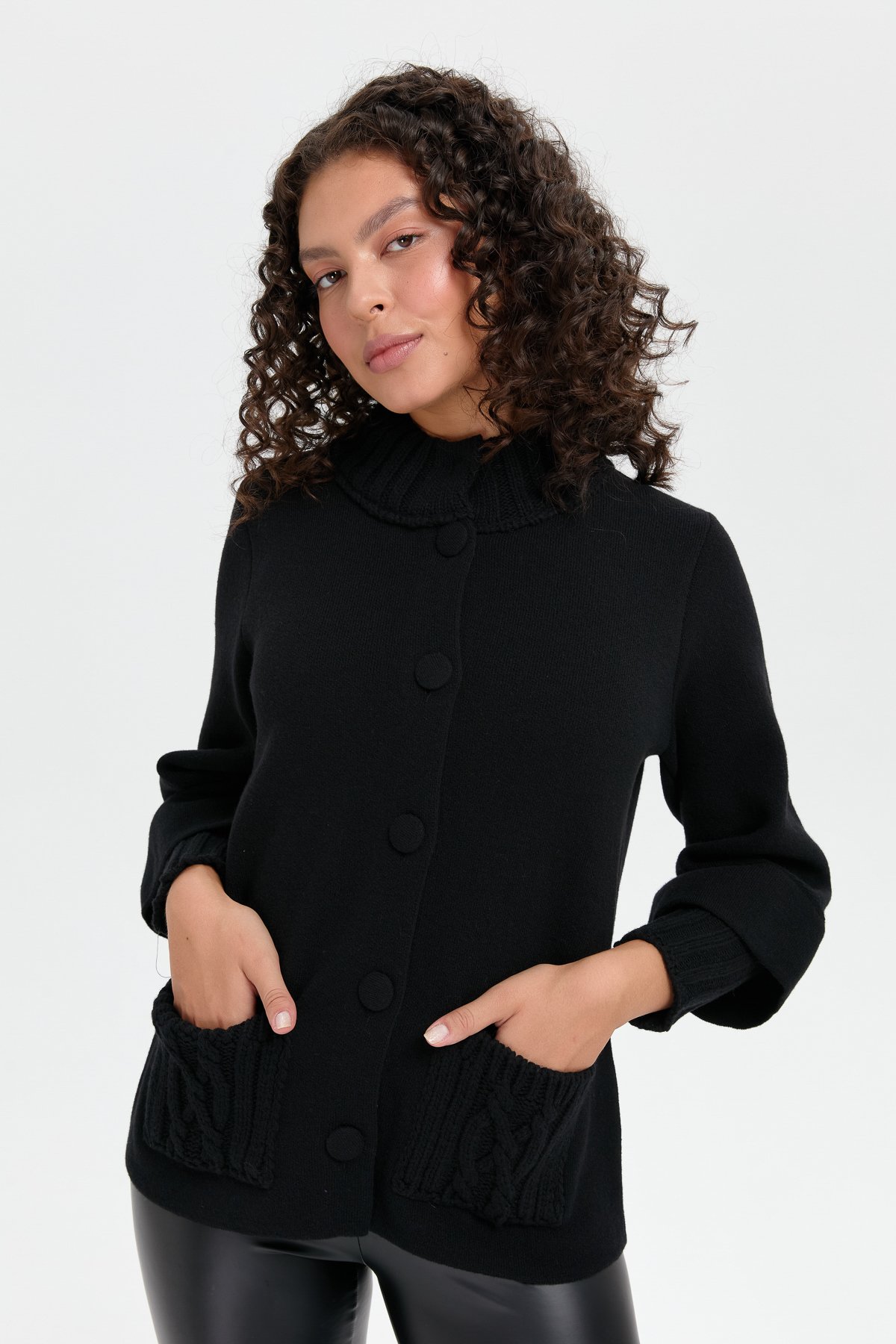 24046Kadın Dik Yaka Truvakar Kol Kısa Yün Ceket Siyah