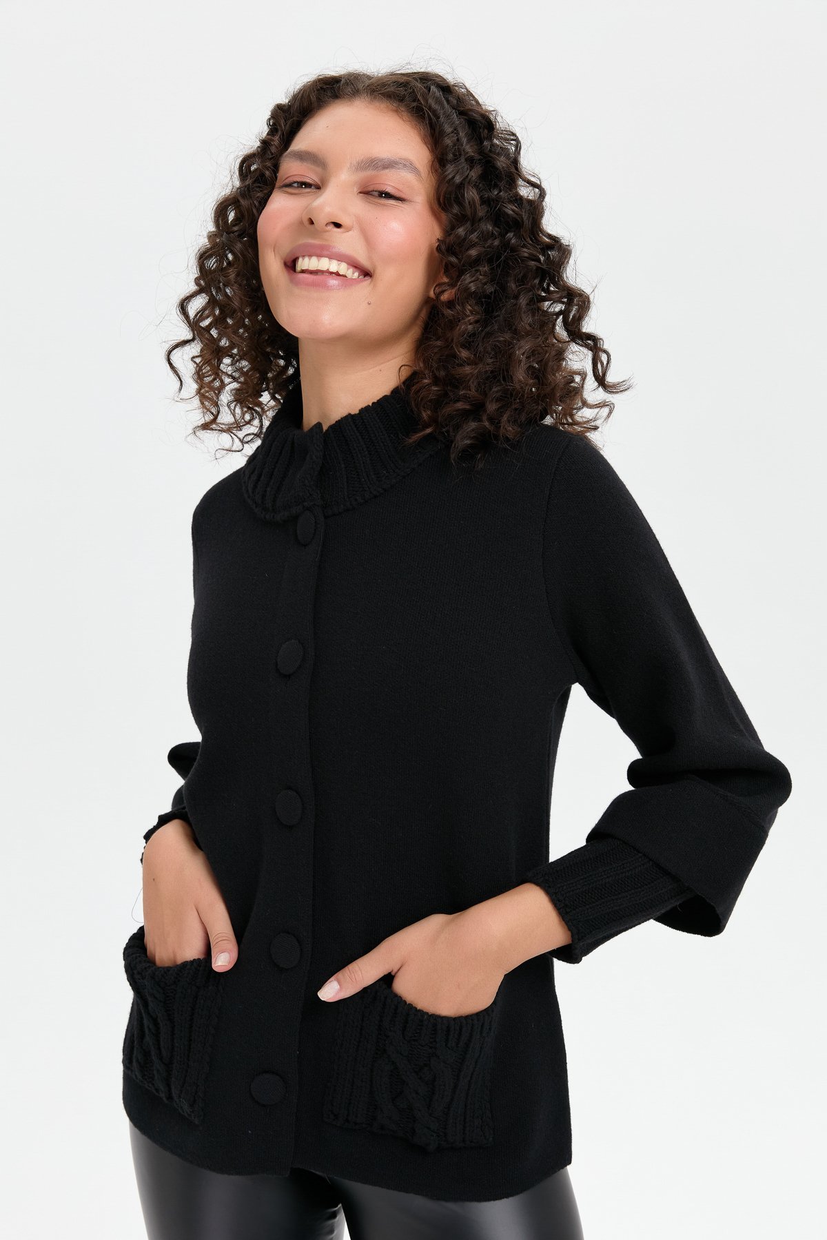 24046Kadın Dik Yaka Truvakar Kol Kısa Yün Ceket Siyah