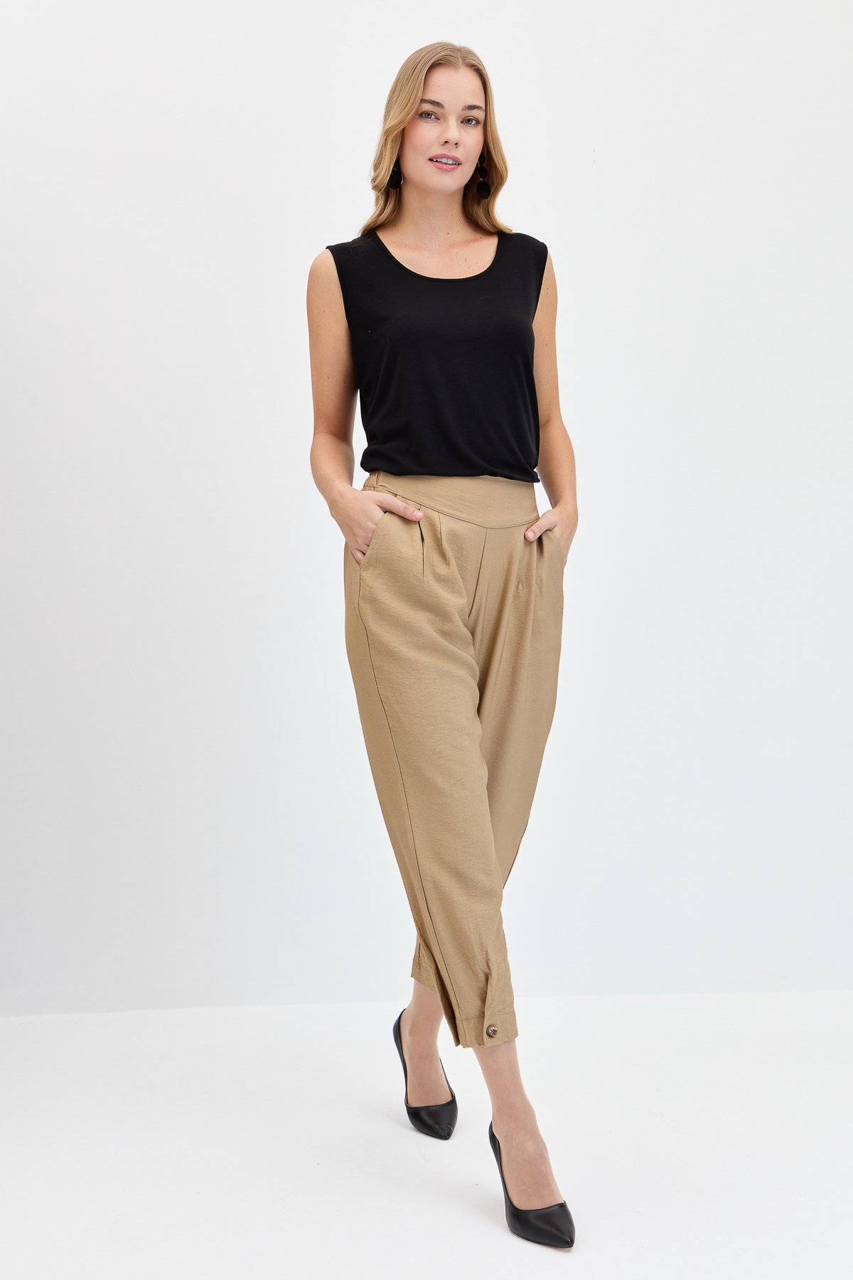 KMYPT01Kadın Geniş Kemerli Paçası Düğmeli Keten Pantolon Camel