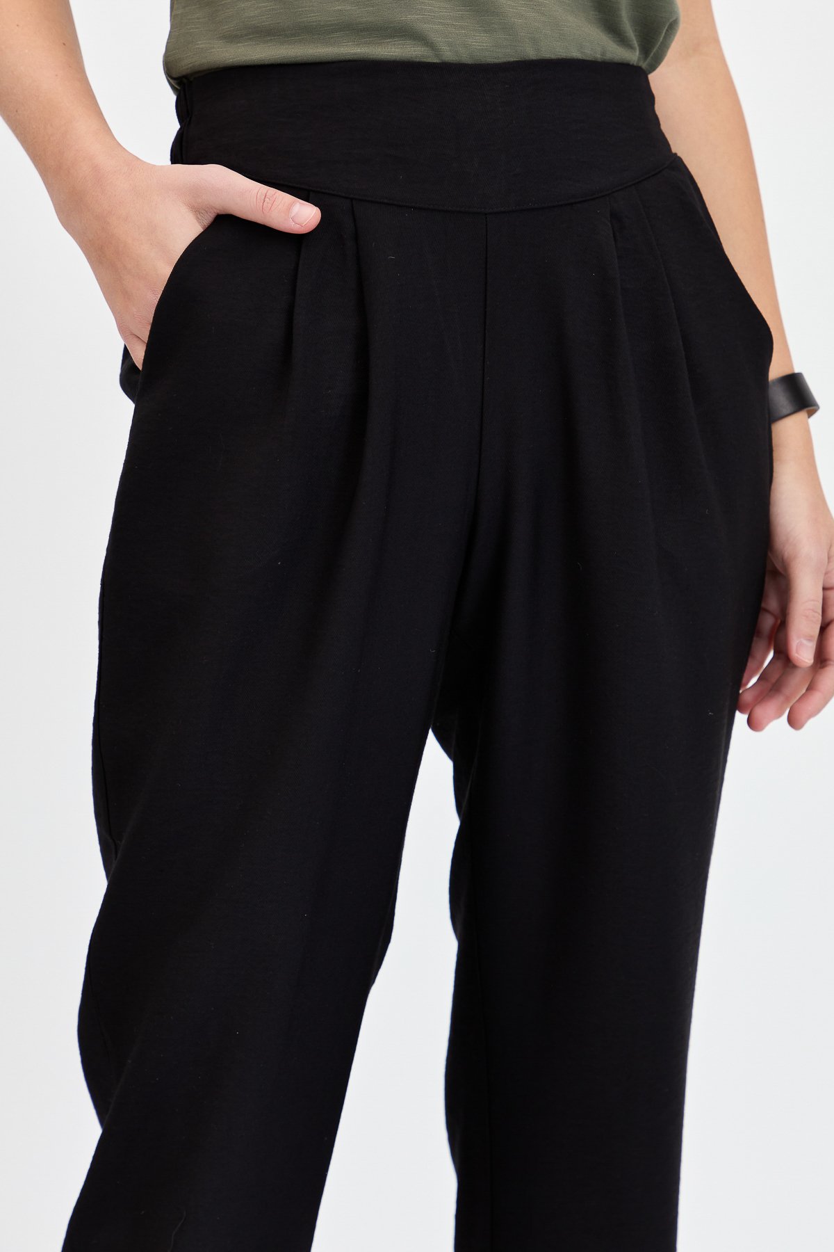 KMYPT01Kadın Geniş Kemerli Paçası Düğmeli Keten Pantolon Siyah