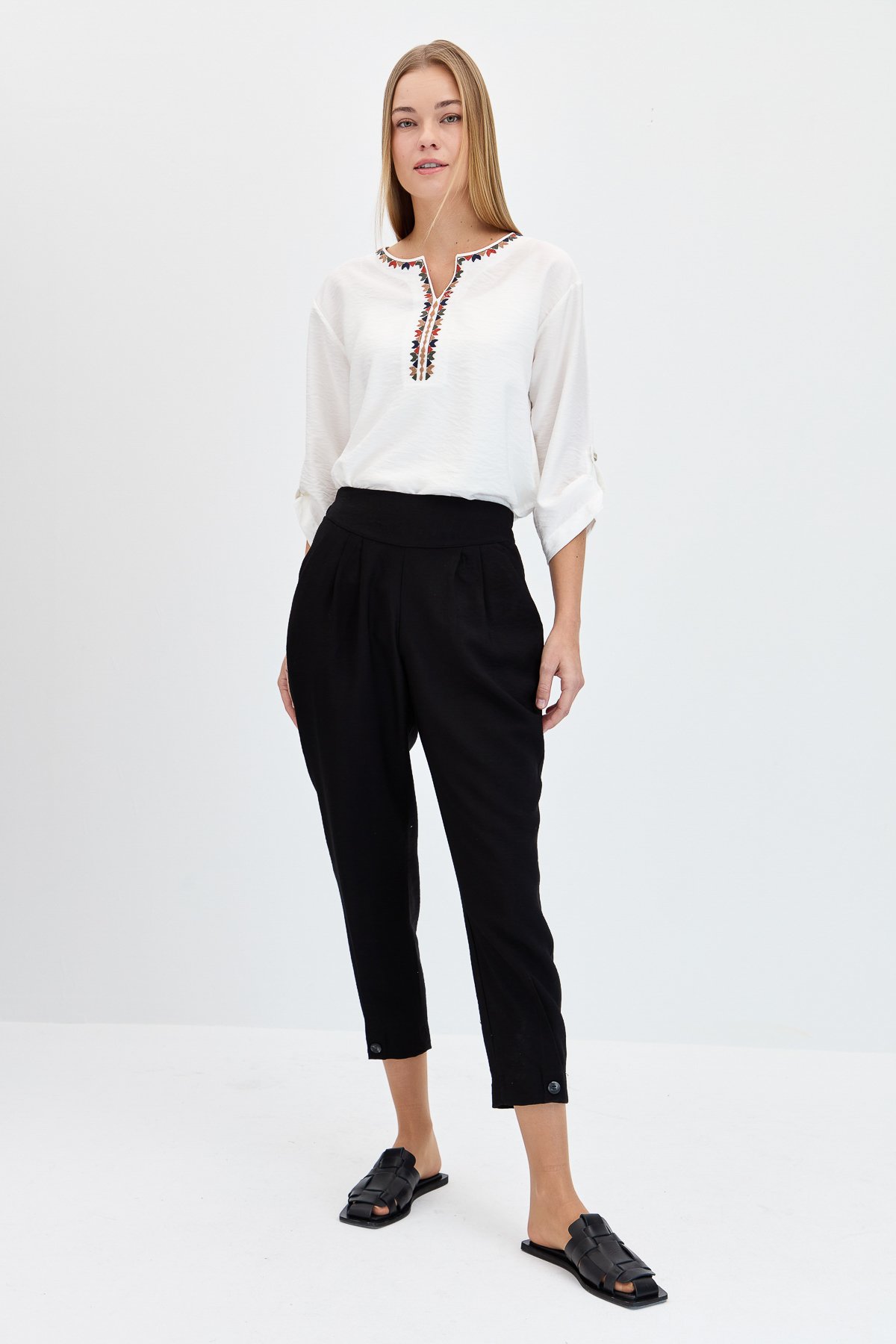 KMYPT01Kadın Geniş Kemerli Paçası Düğmeli Keten Pantolon Siyah