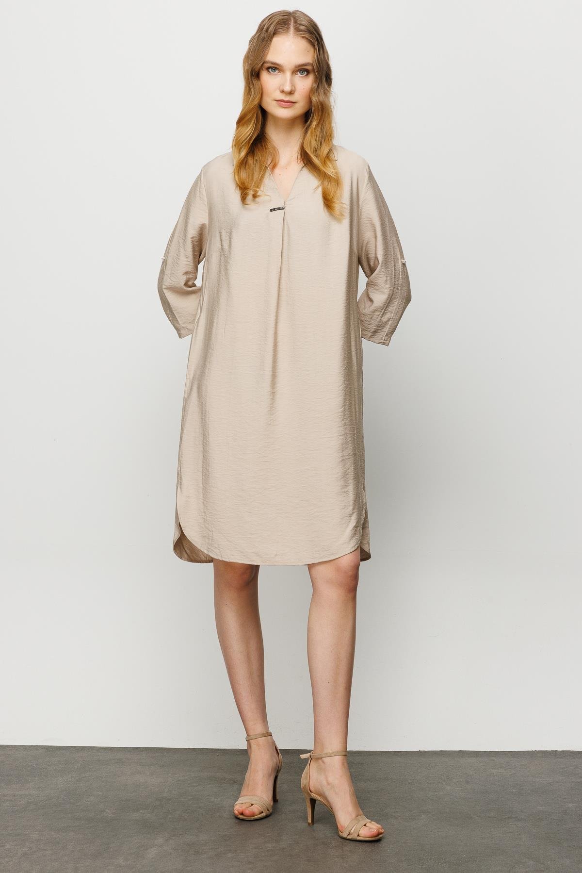 23466Kadın Gömlek Yaka Pileli Penye Elbise Vizon