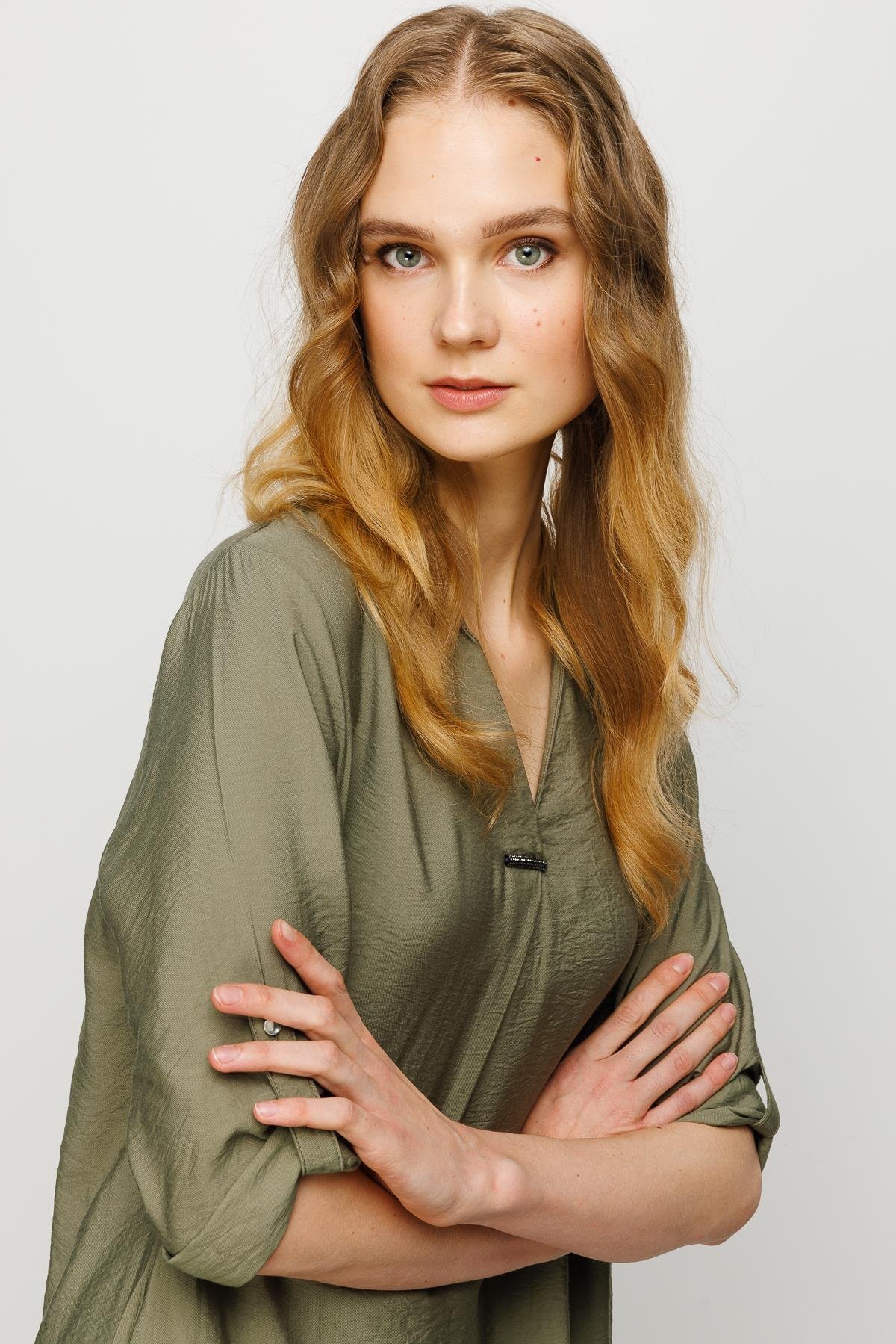 23466Kadın Gömlek Yaka Pileli Penye Elbise Haki