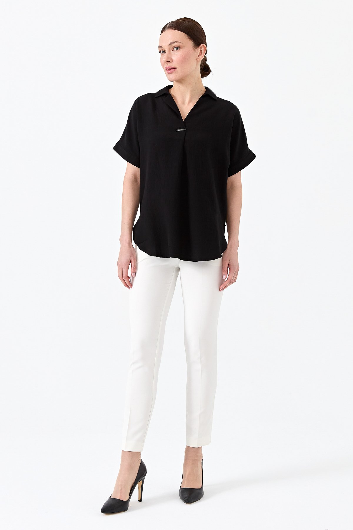 23459Kadın Gömlek Yaka Tokalı Penye T-shirt Siyah