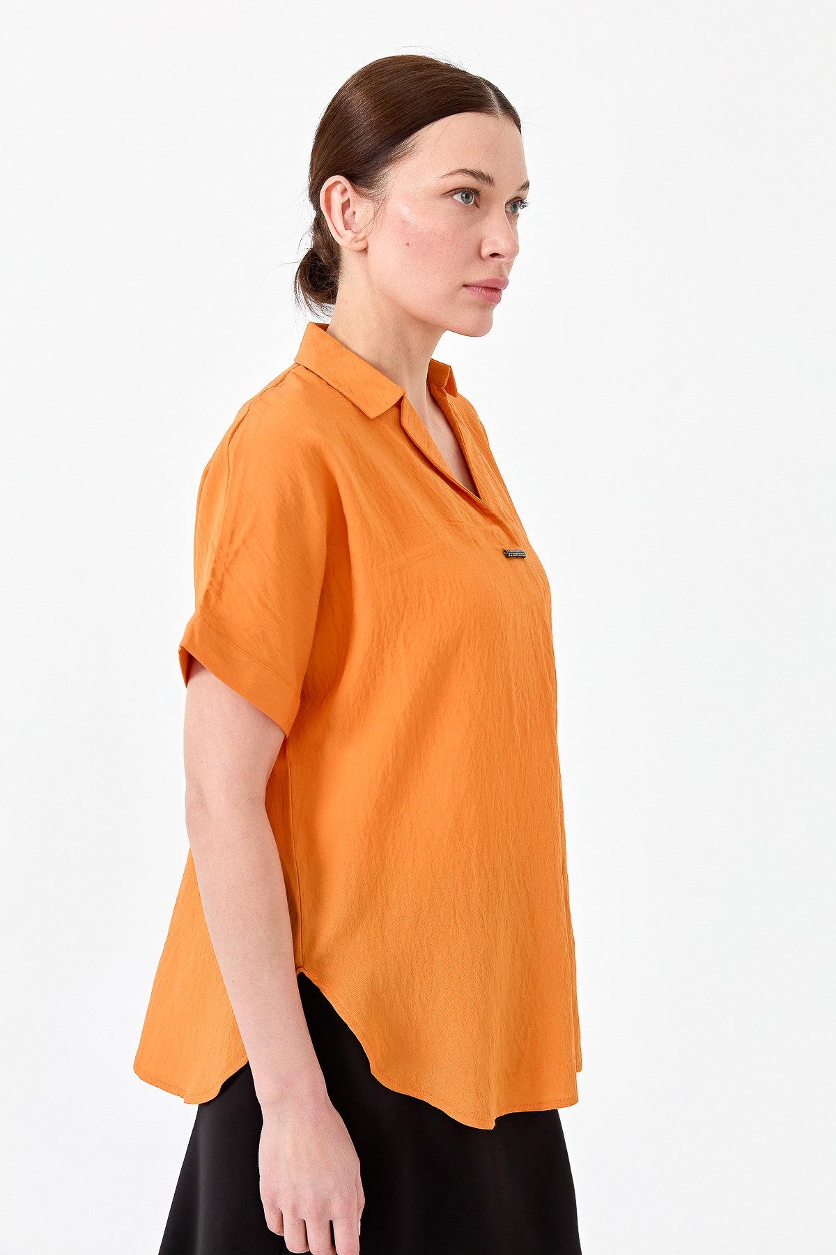 23459Kadın Gömlek Yaka Tokalı Penye T-shirt Oranj