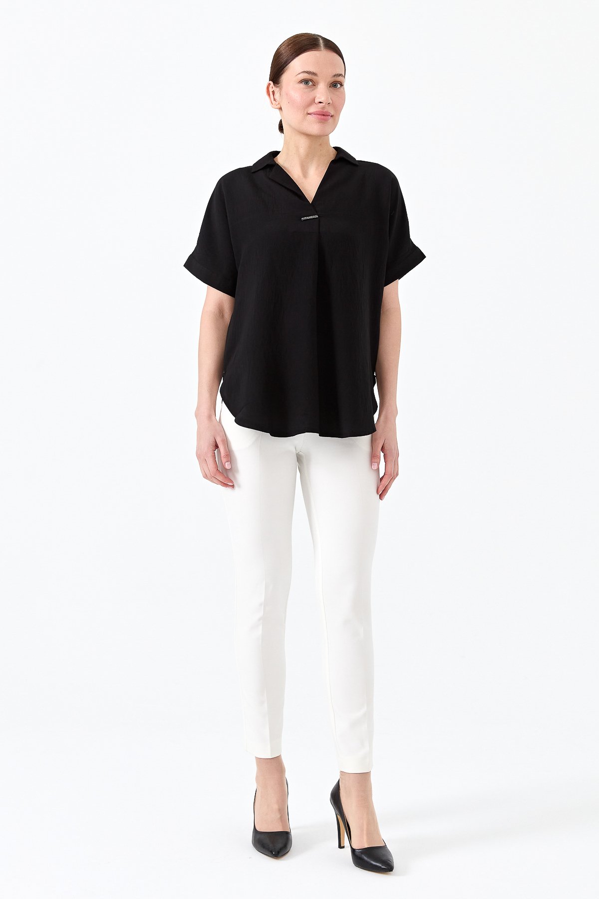 23459Kadın Gömlek Yaka Tokalı Penye T-shirt Siyah