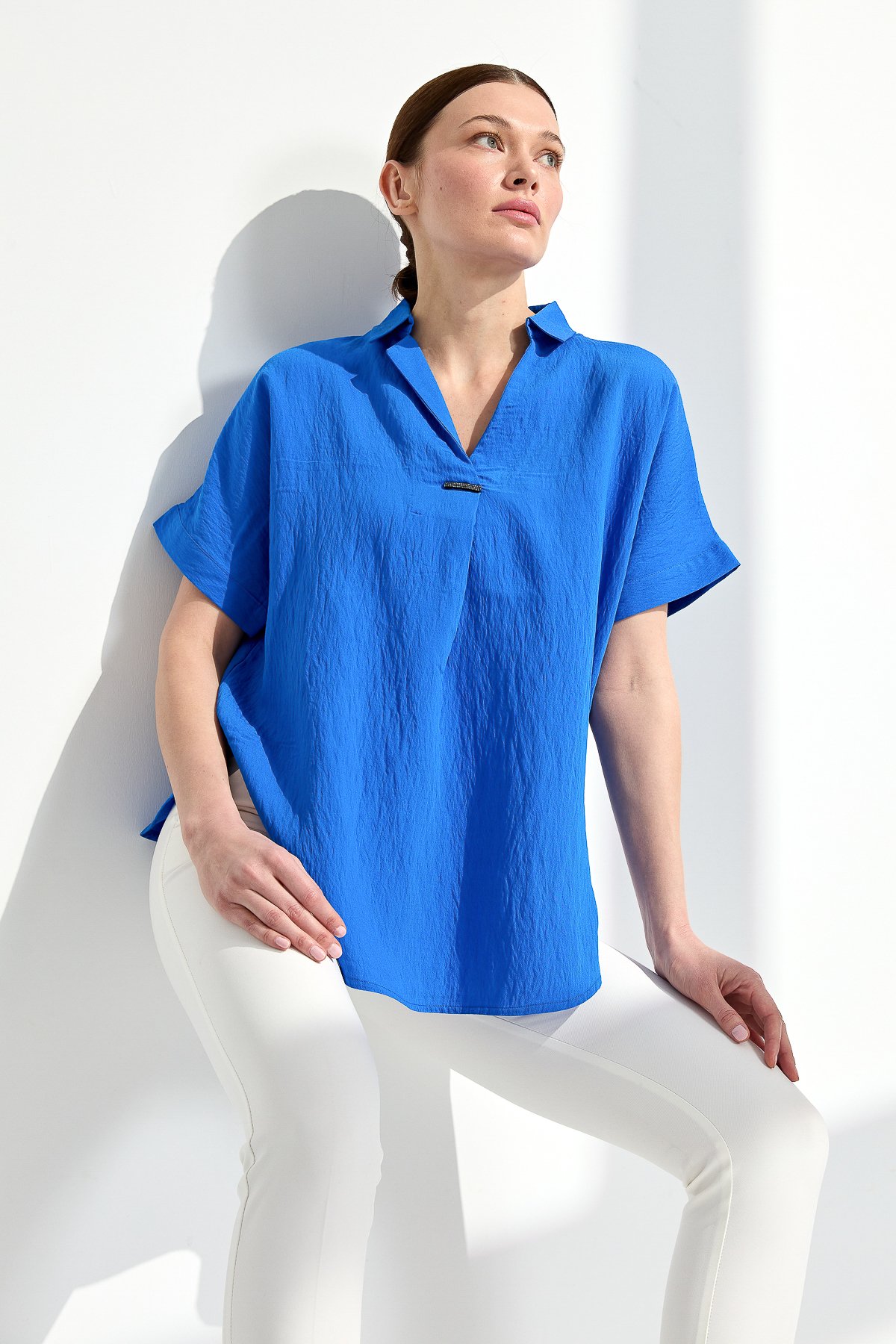 23459Kadın Gömlek Yaka Tokalı Penye T-shirt Saks