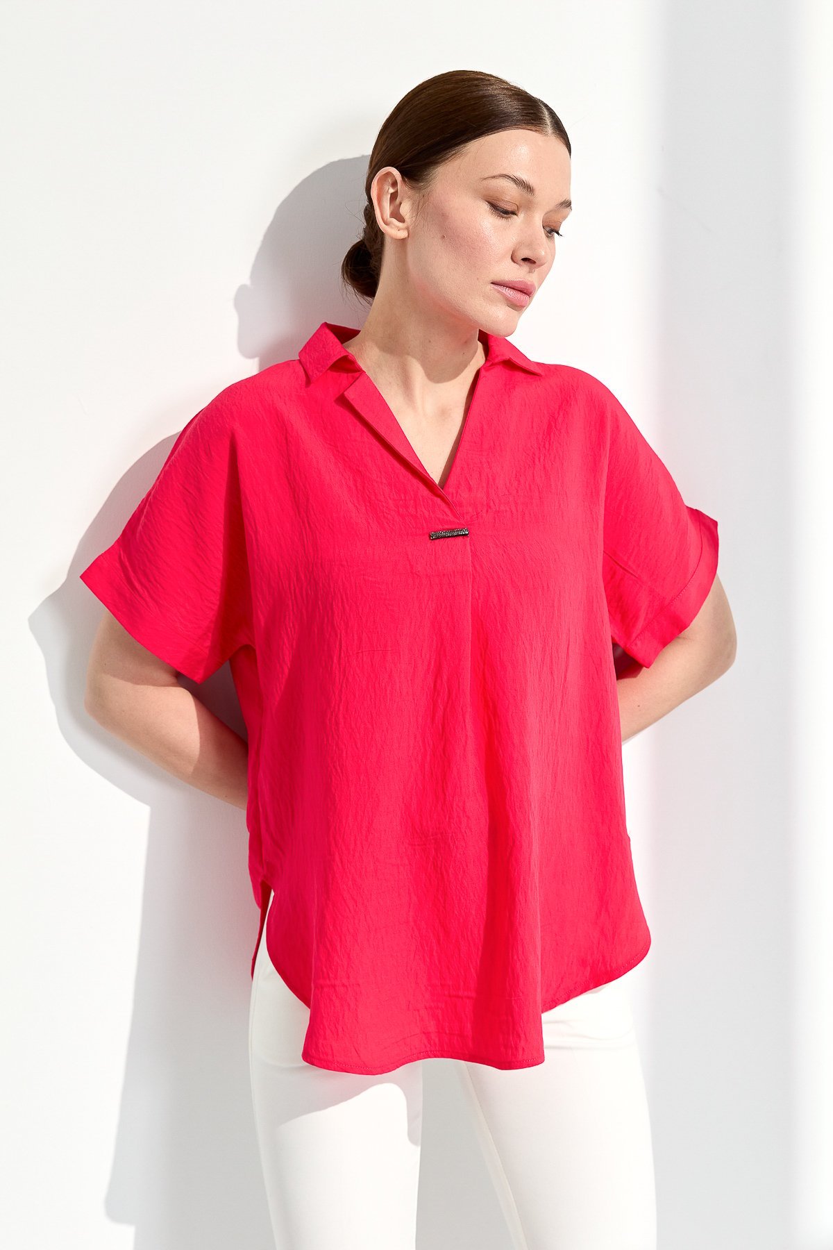23459Kadın Gömlek Yaka Tokalı Penye T-shirt Fuşya