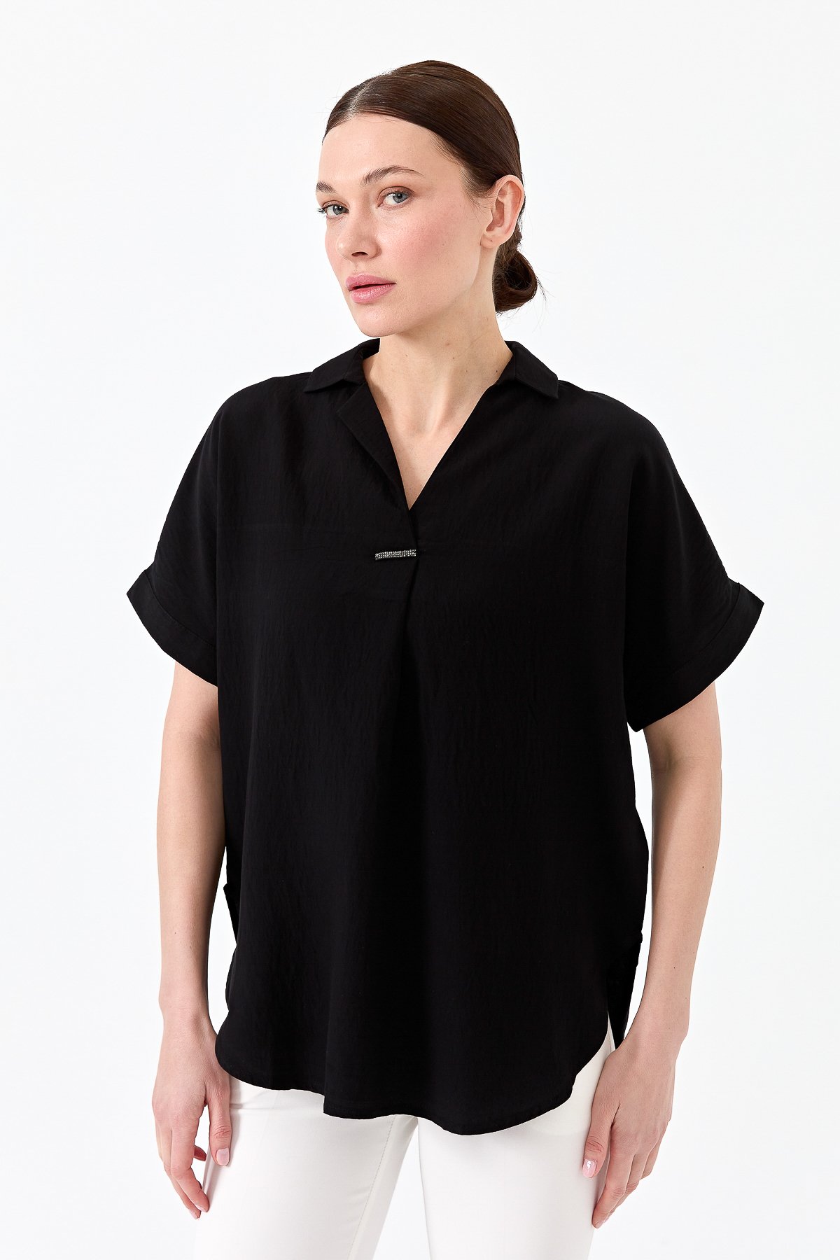 23459Kadın Gömlek Yaka Tokalı Penye T-shirt Siyah