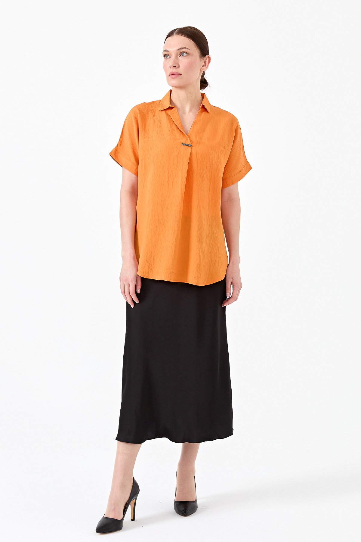 23459Kadın Gömlek Yaka Tokalı Penye T-shirt Oranj
