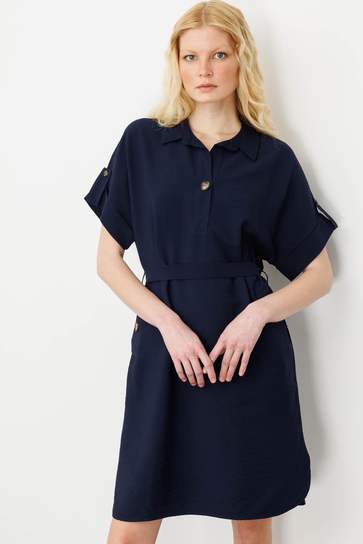 KMY24078Kadın Gömlek Yaka Yakası ve Cebi Düğmeli Elbise Lacivert