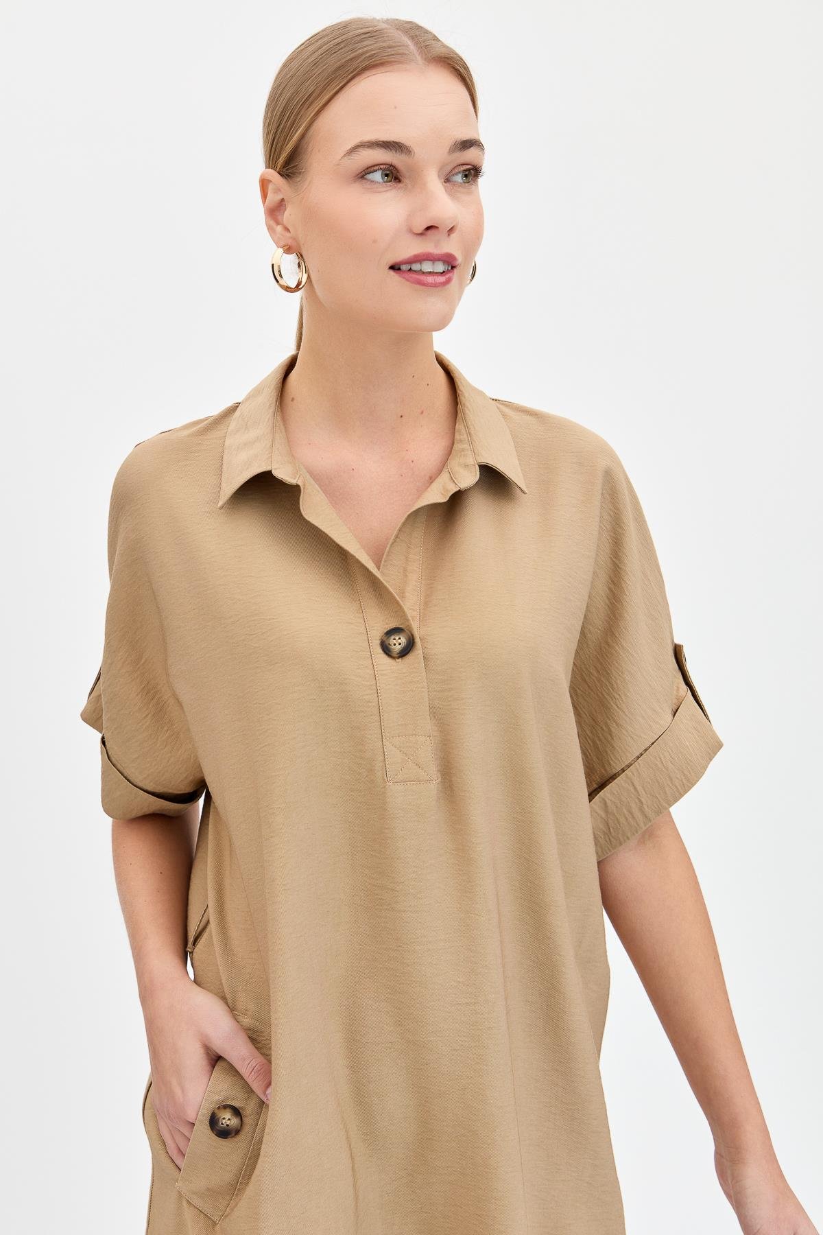KMY24078Kadın Gömlek Yaka Yakası ve Cebi Düğmeli Elbise Vizon