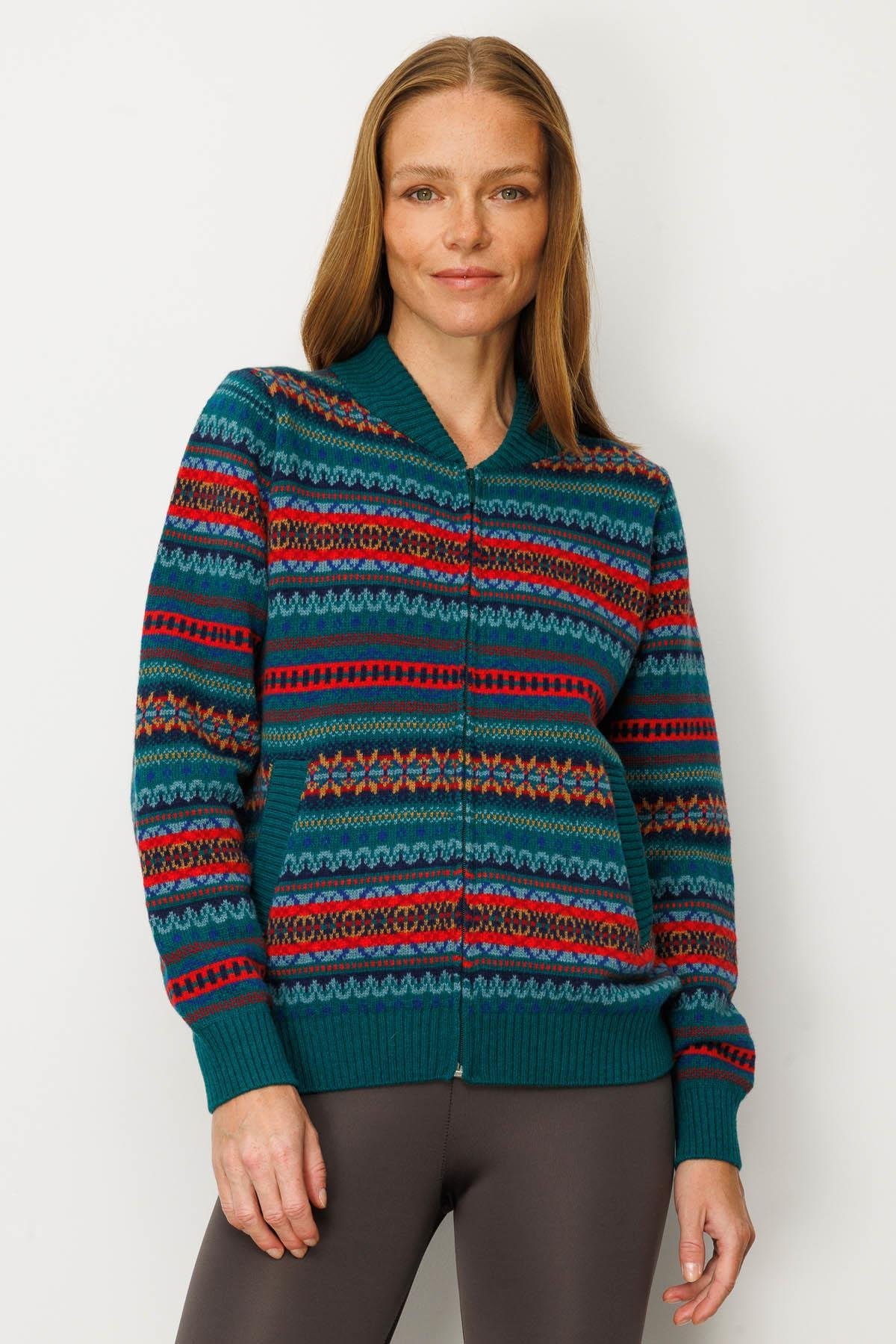 25102Kadın Hakim Yaka Jakarlı Yün Hırka K.Ö.başı