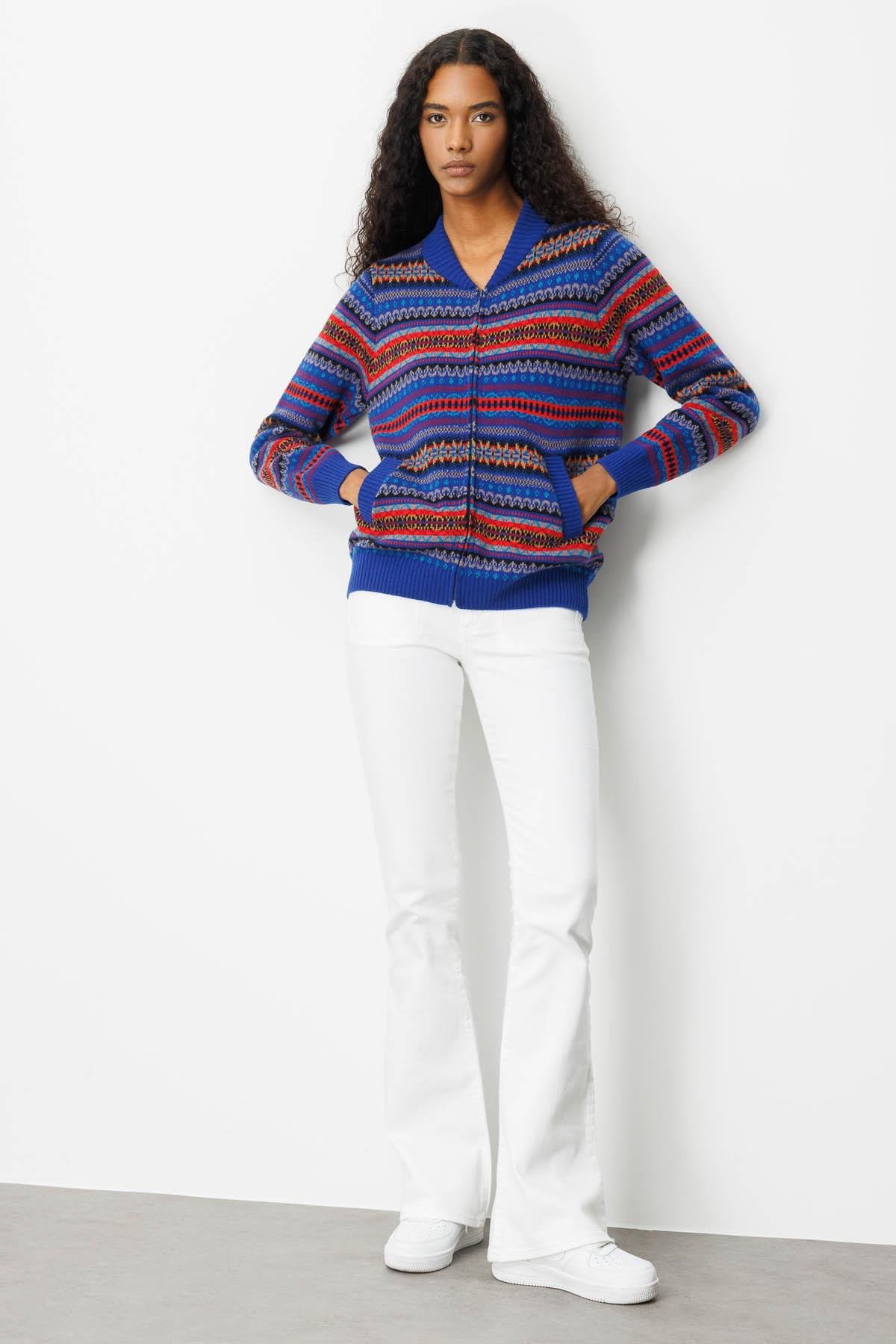 25102Kadın Hakim Yaka Jakarlı Yün Hırka K.S.Mavi