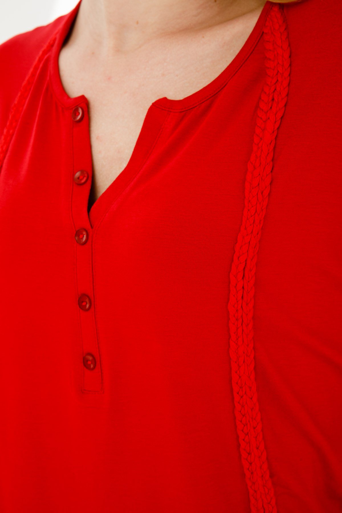 KADIN HAKİM YAKA YARASA KOL PÜSKÜLLÜ PENYE TUNİK KIRMIZI