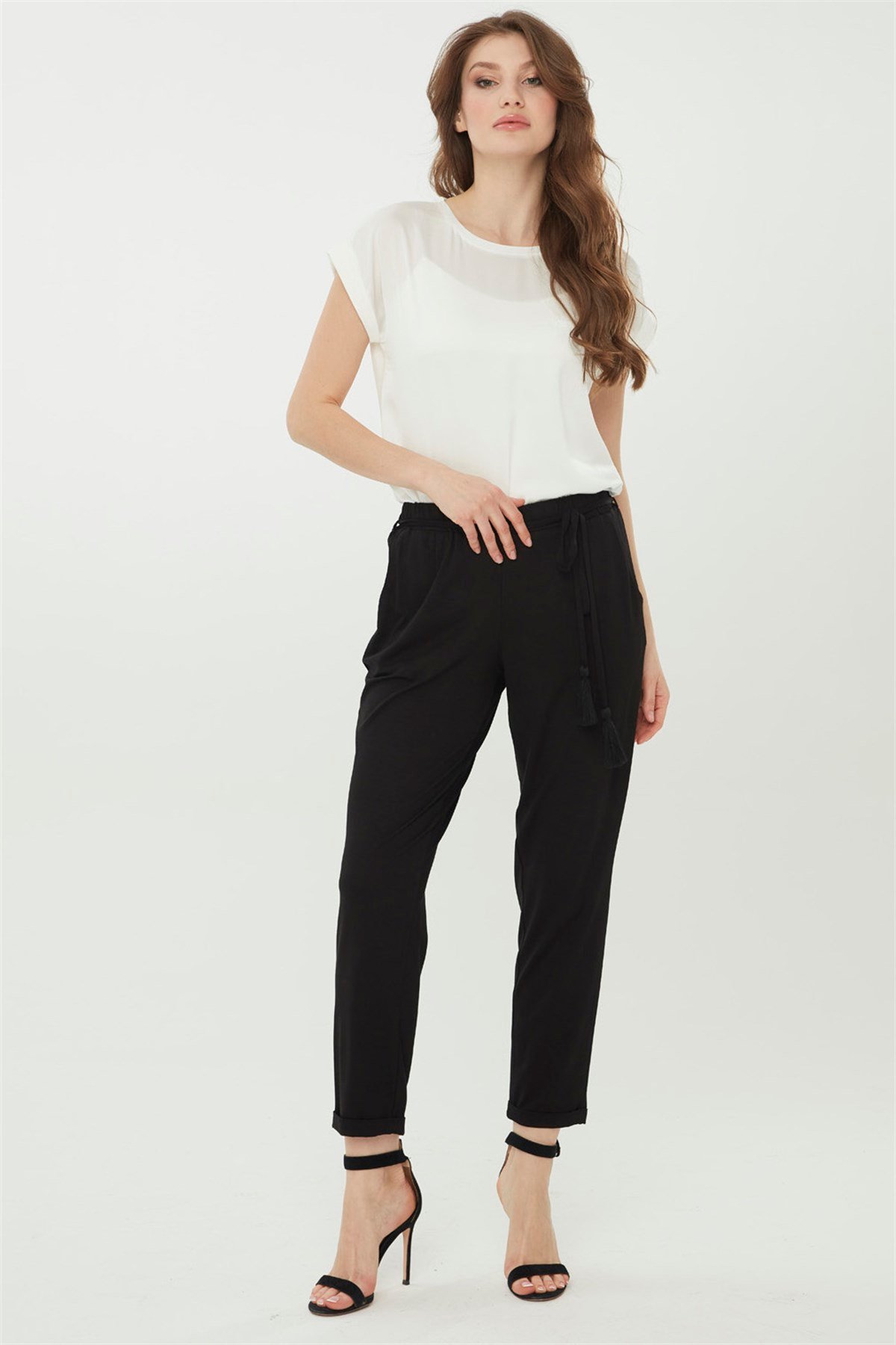 22722Kadın Havuç Paça Penye Pantolon Siyah