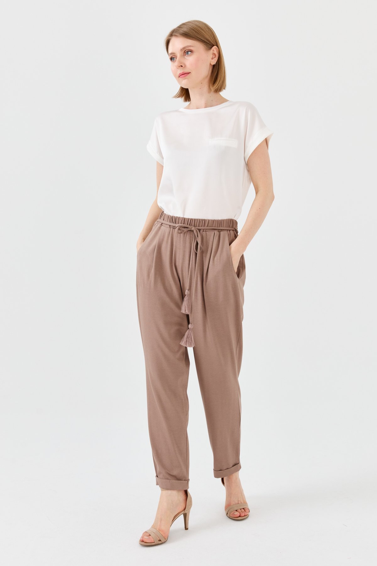 22722Kadın Havuç Paça Penye Pantolon Vizon