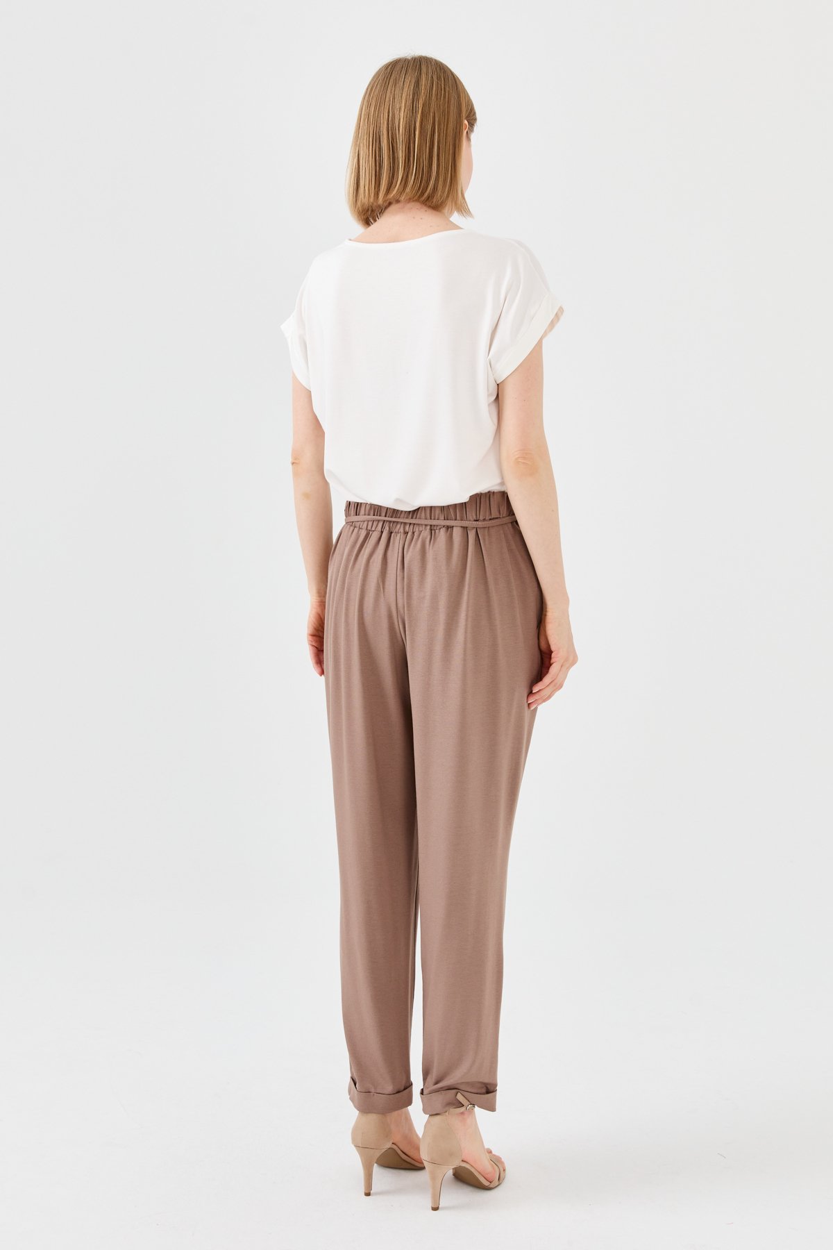 22722Kadın Havuç Paça Penye Pantolon Vizon