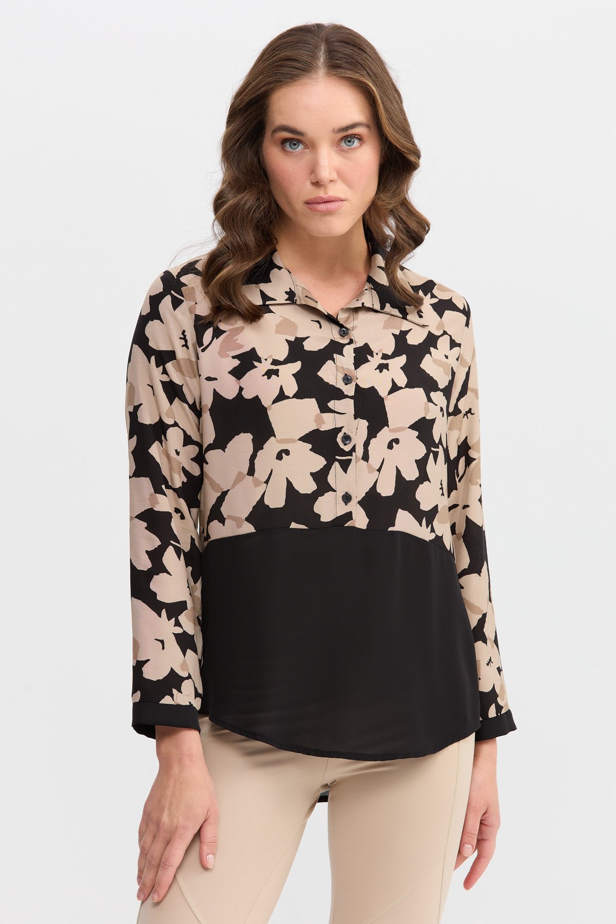 22819Kadın İki Renkli Çiçekli Gömlek Siyah