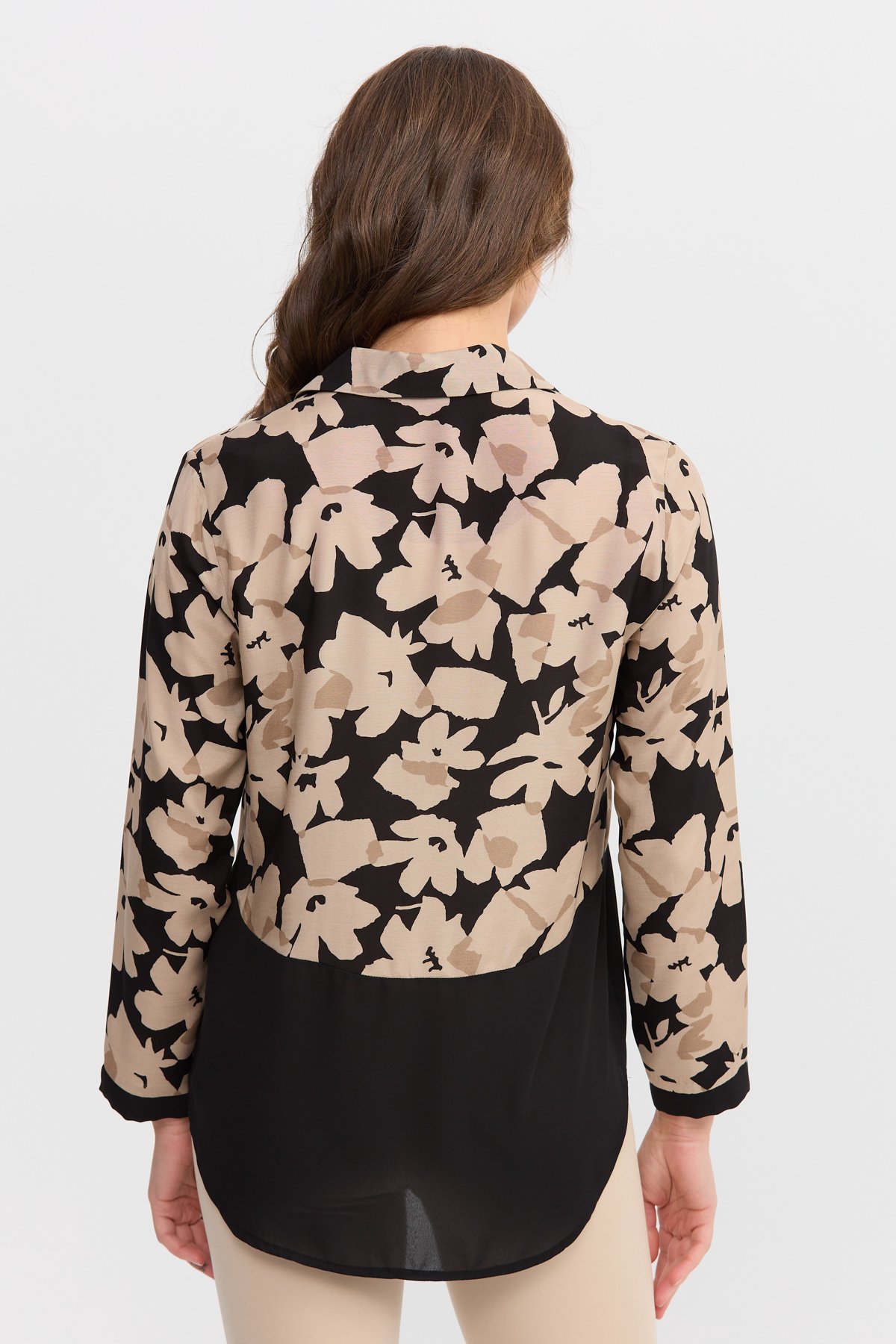 22819Kadın İki Renkli Çiçekli Gömlek Siyah