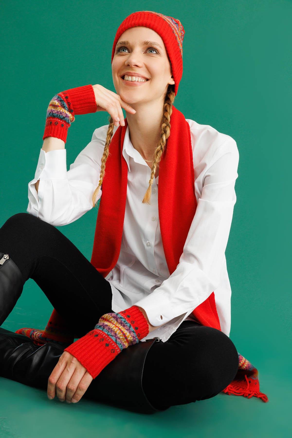 25074Kadın Jakarlı Yün Bere Mercan