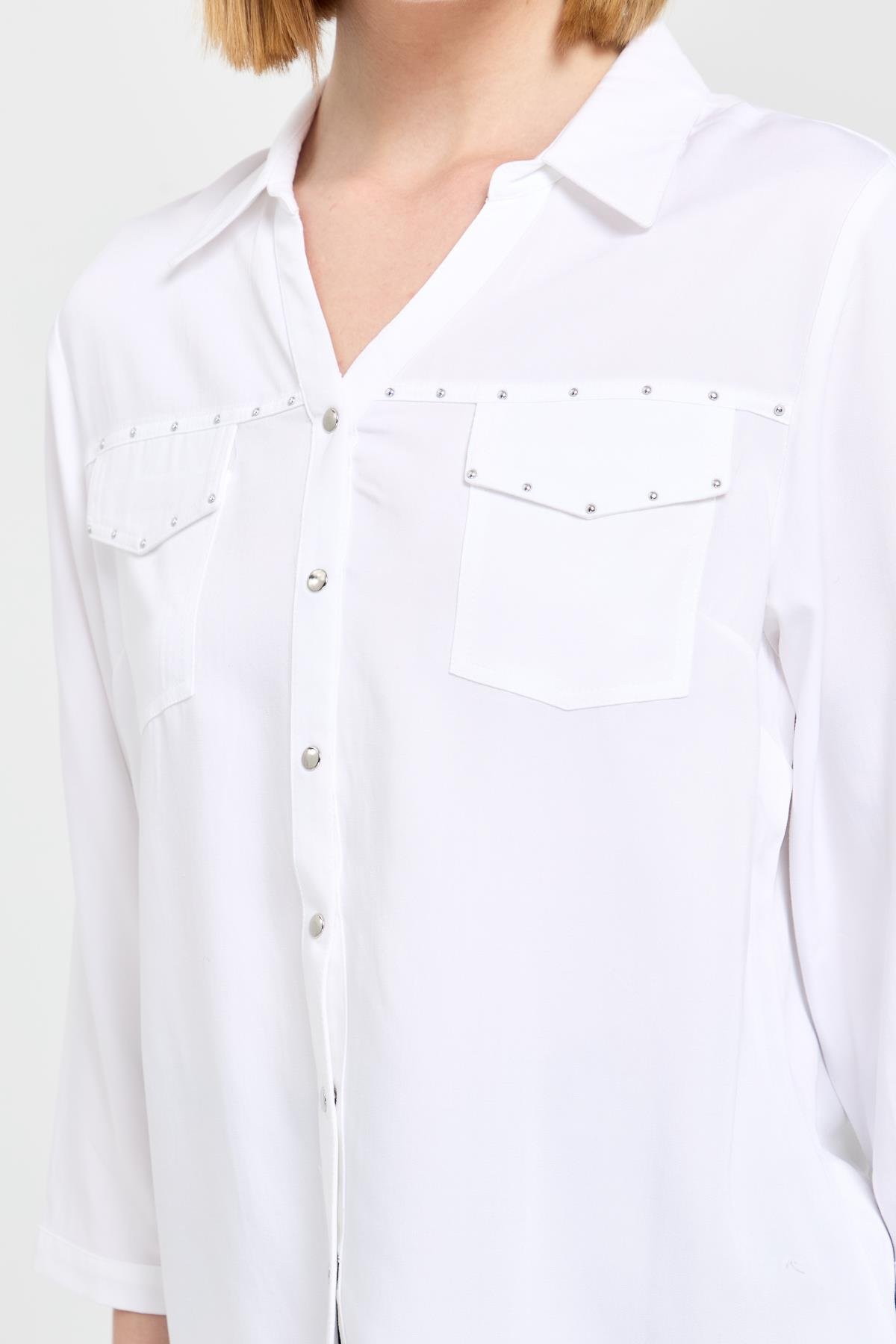 KMY24073Женская рубашка с карманами с клапанами