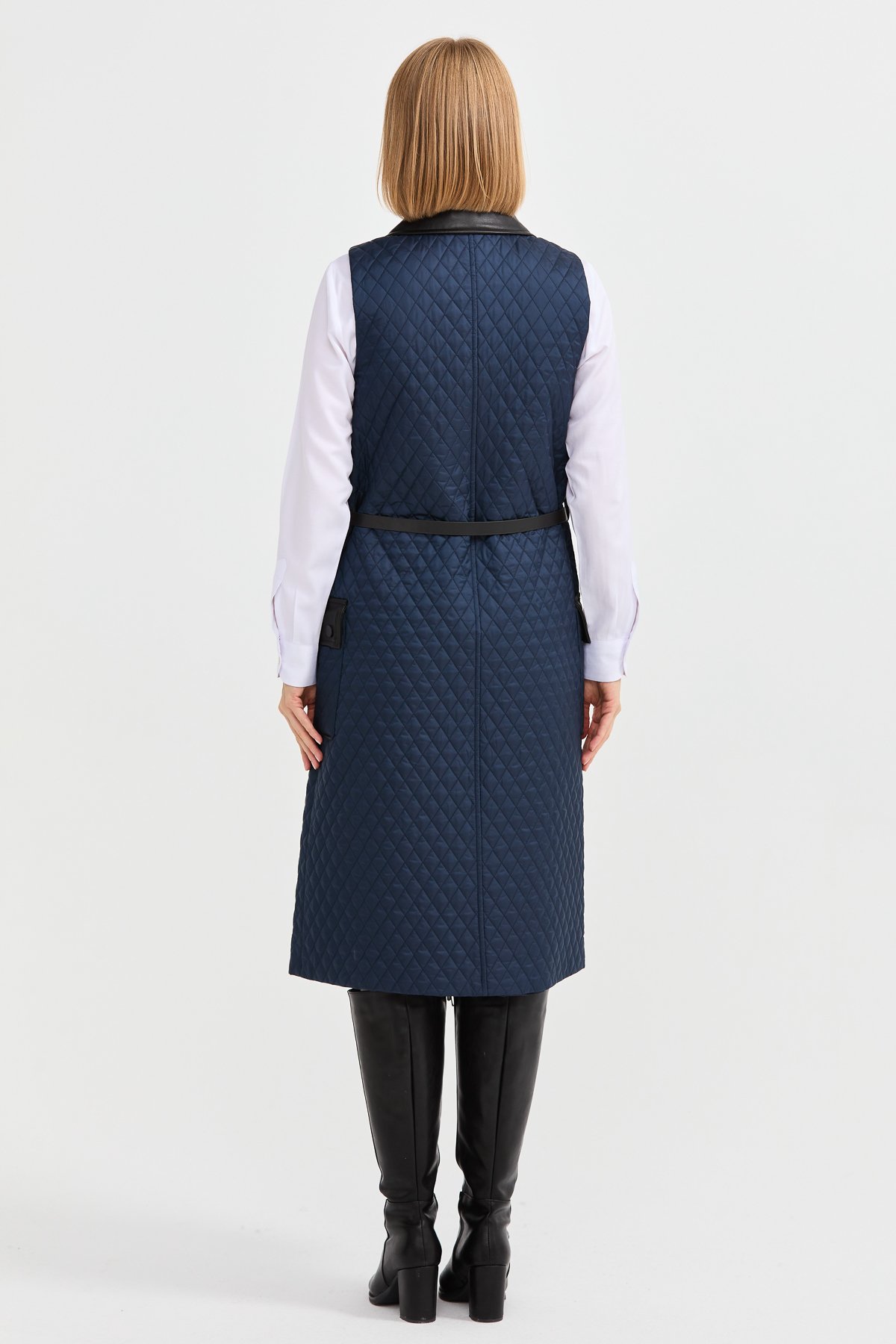 21331Kadın Kapitone Yakası ve Cebi Deri Uzun Yelek Lacivert