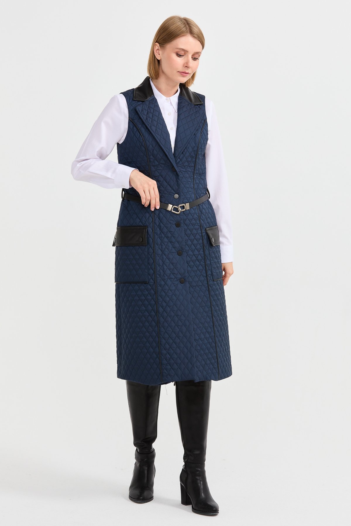 21331Kadın Kapitone Yakası ve Cebi Deri Uzun Yelek Lacivert