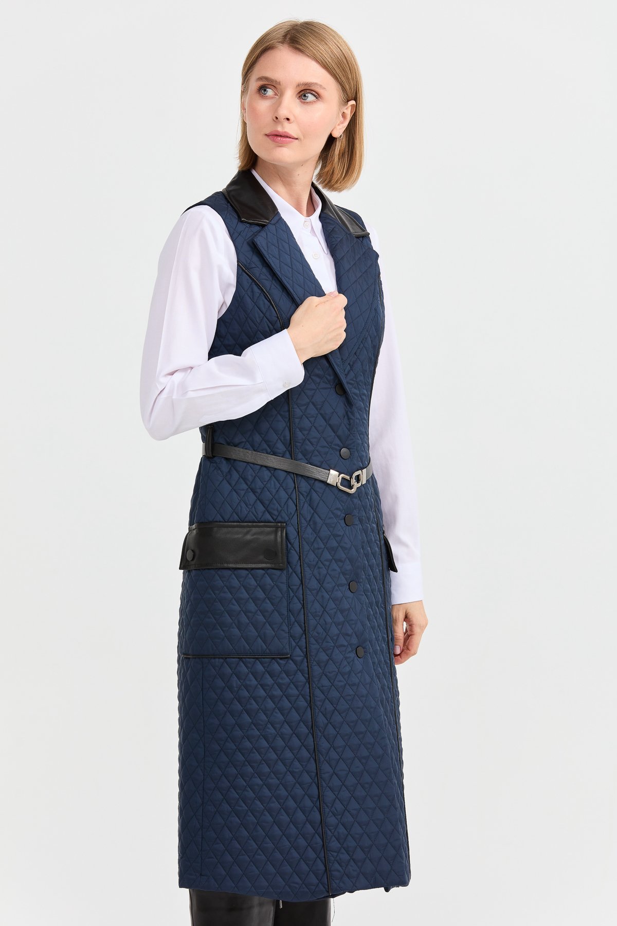 21331Kadın Kapitone Yakası ve Cebi Deri Uzun Yelek Lacivert