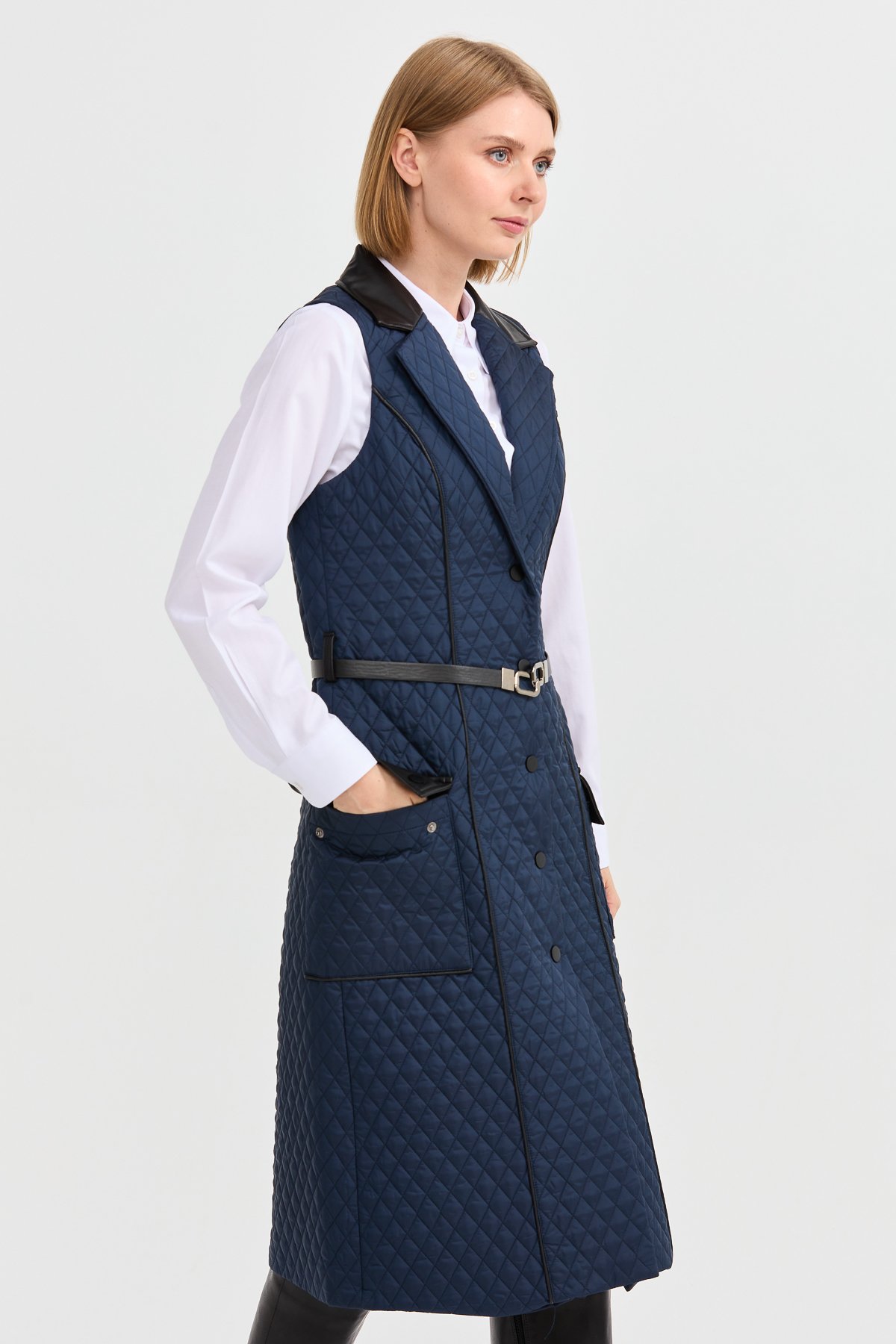 21331Kadın Kapitone Yakası ve Cebi Deri Uzun Yelek Lacivert