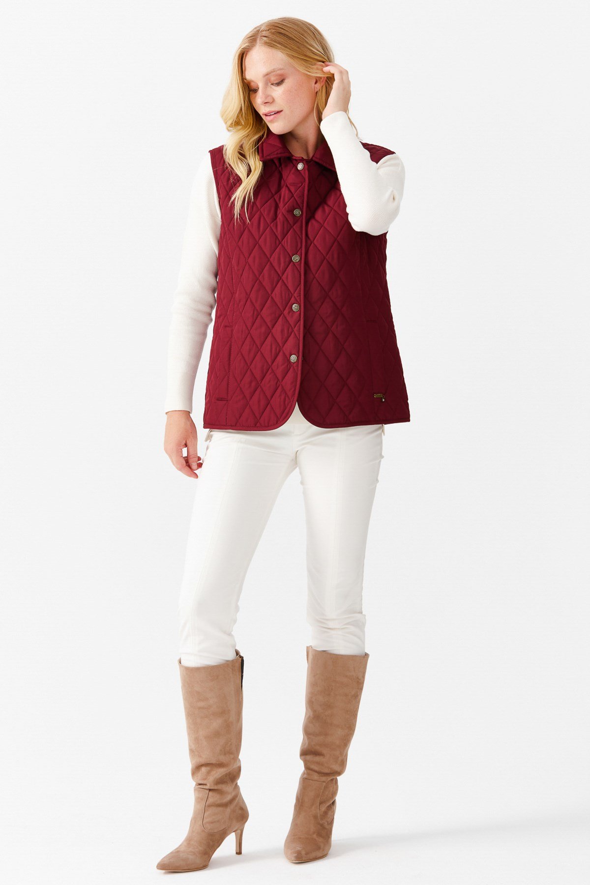 21437Женская стеганая жилетка, бордо