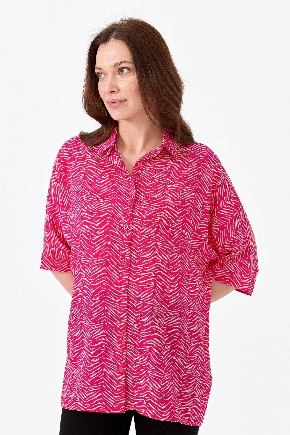 22803Kadın Kaplan Desenli Yarasa Kol Gömlek Fuşya