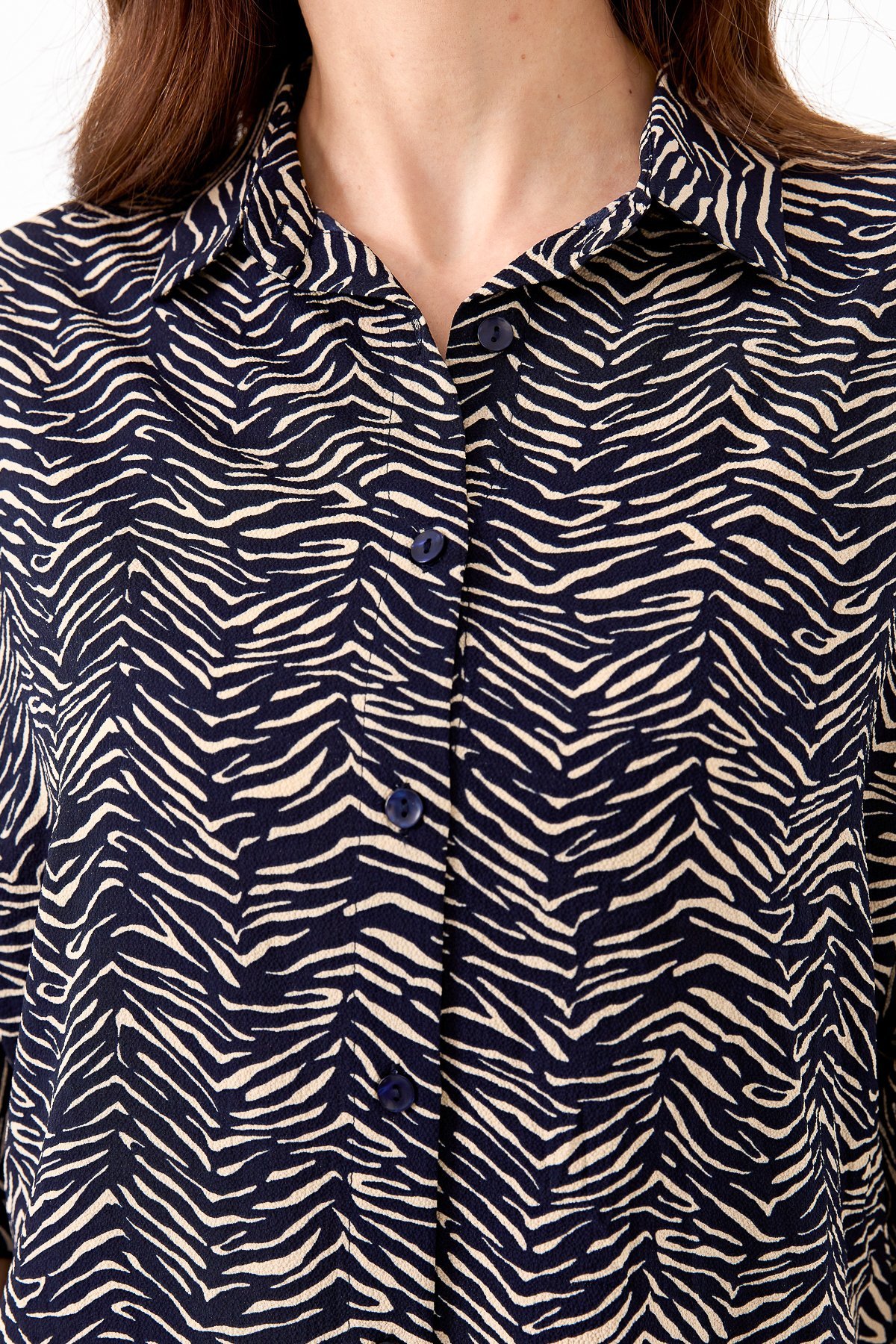 22803Kadın Kaplan Desenli Yarasa Kol Gömlek Lacivert