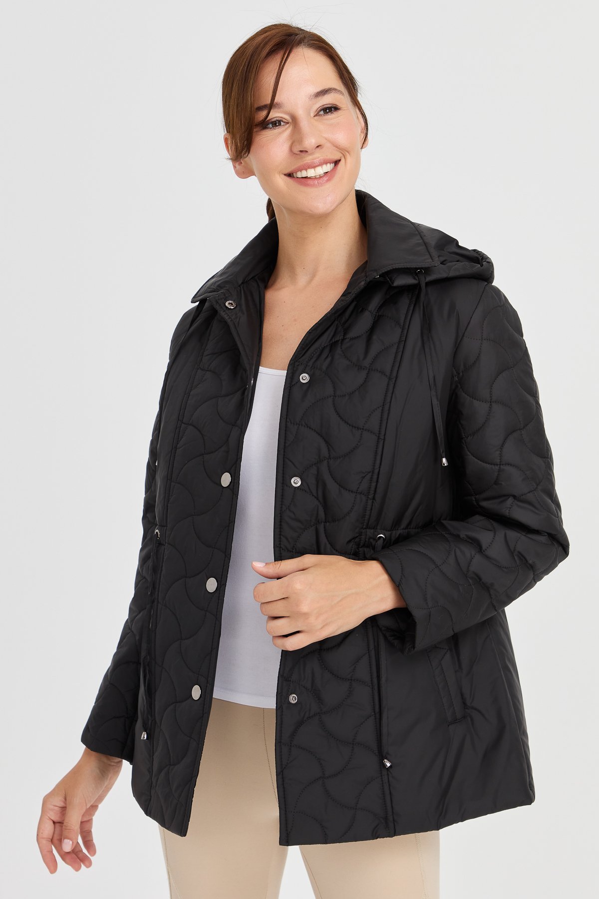 23401Kadın Kapüşonlu Beli Bağcıklı Kapitone Kaban Siyah