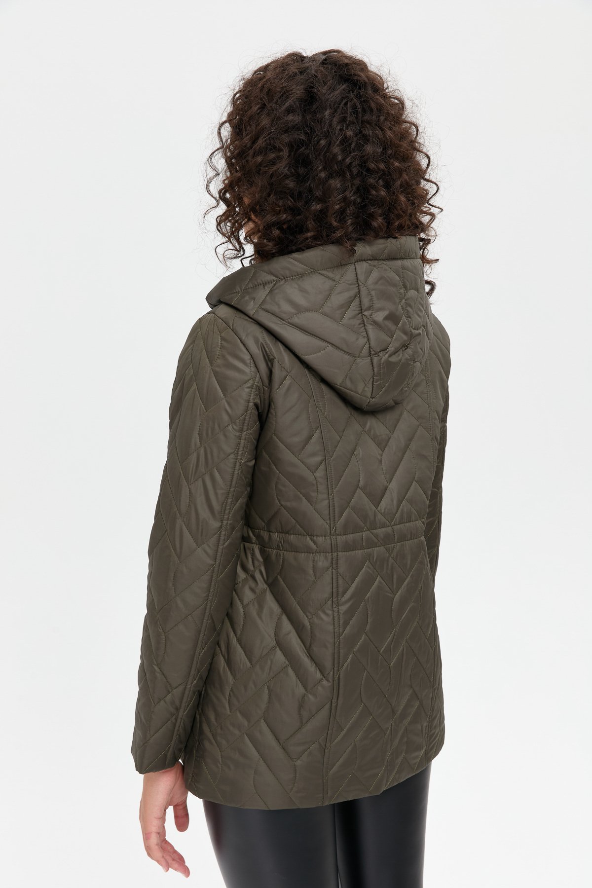 24412Kadın Kapüşonlu Beli Bağcıklı Kısa Kapitone Kaban Haki